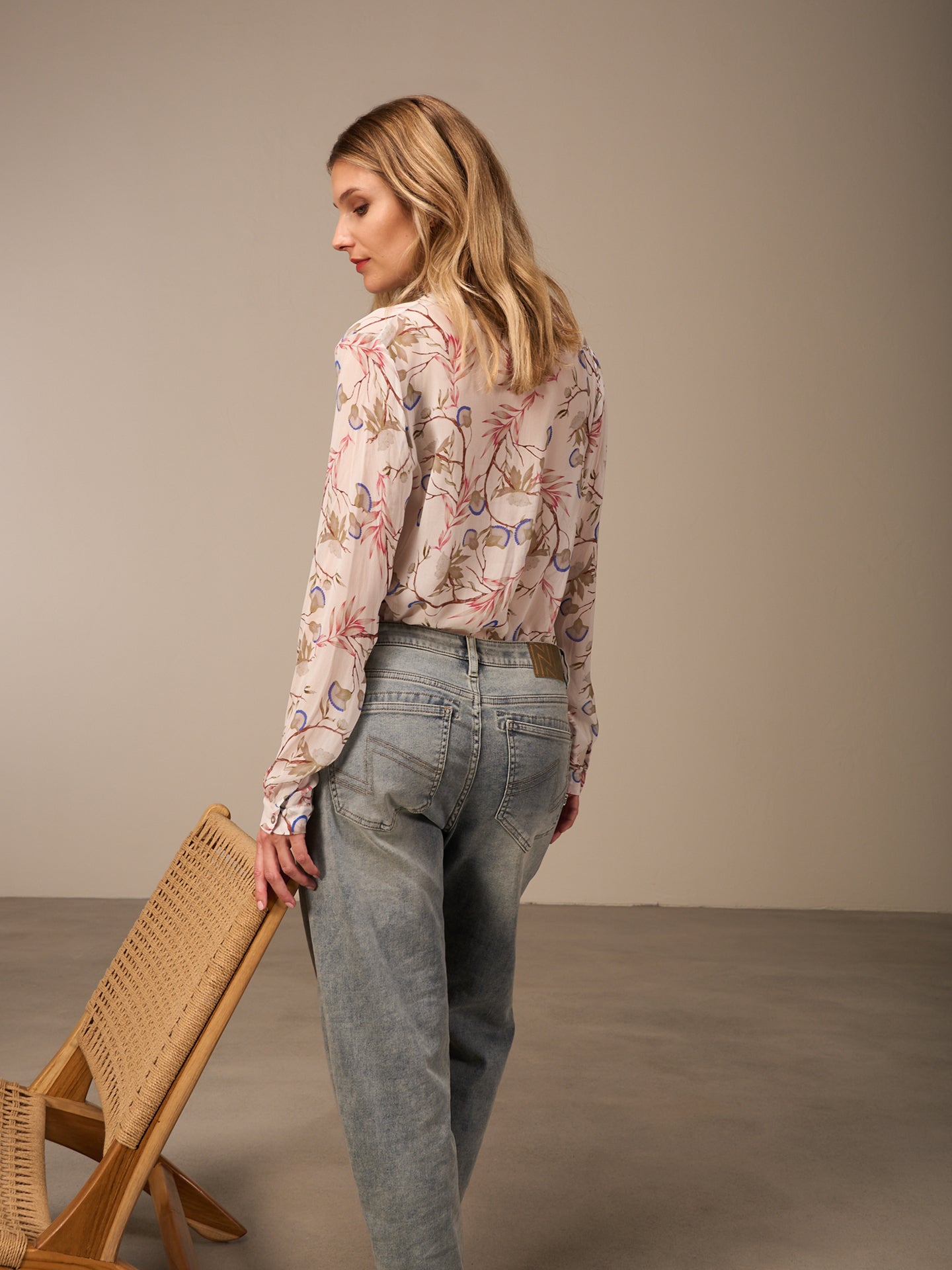 Blouse with stand-up collar