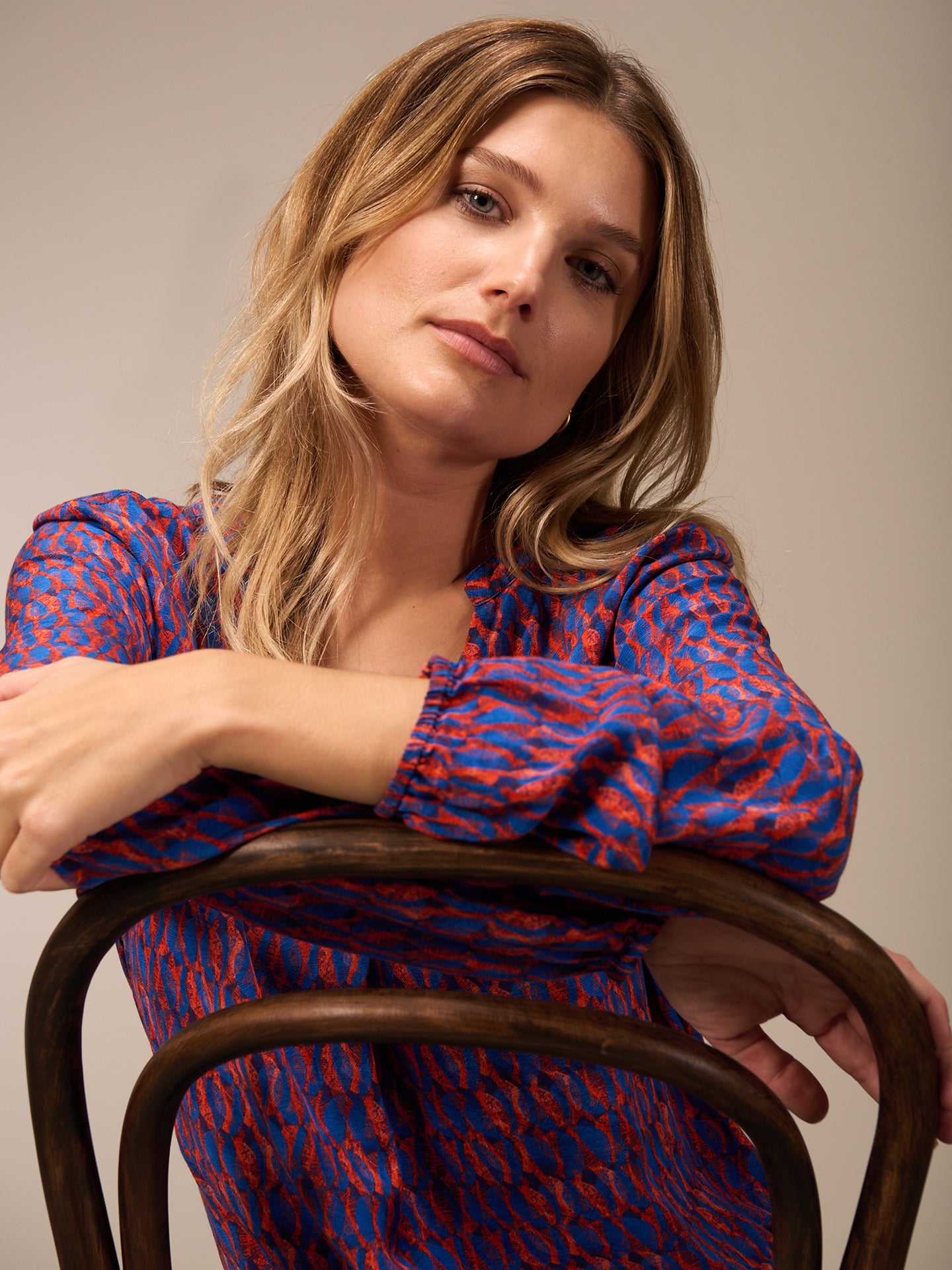 3/4-sleeved blouse
