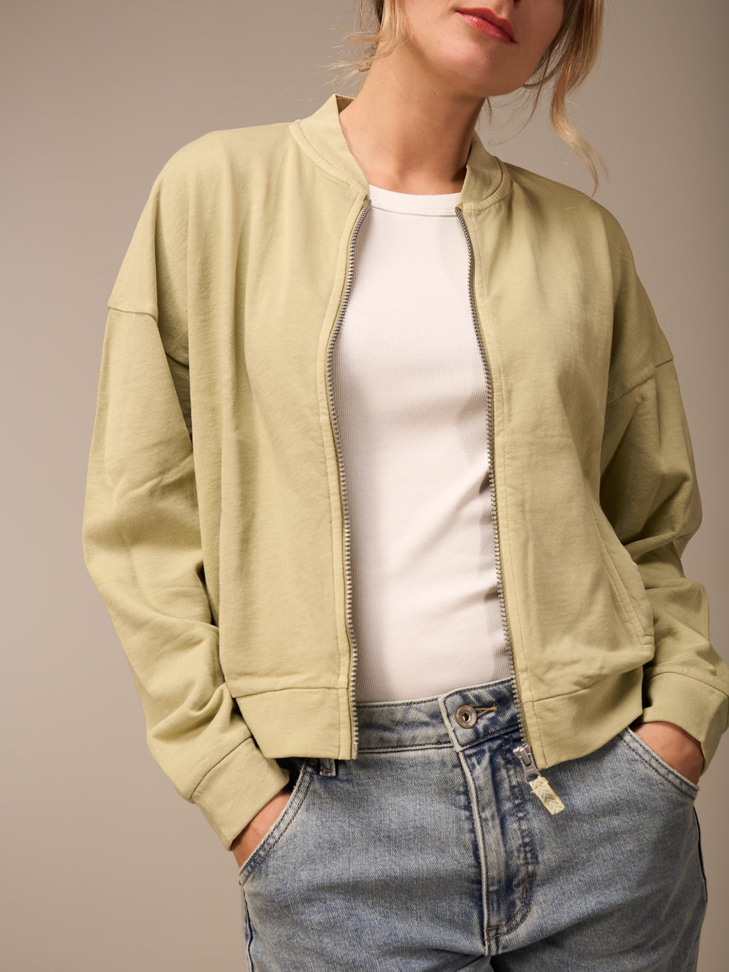 veste en sweat avec fermeture éclair