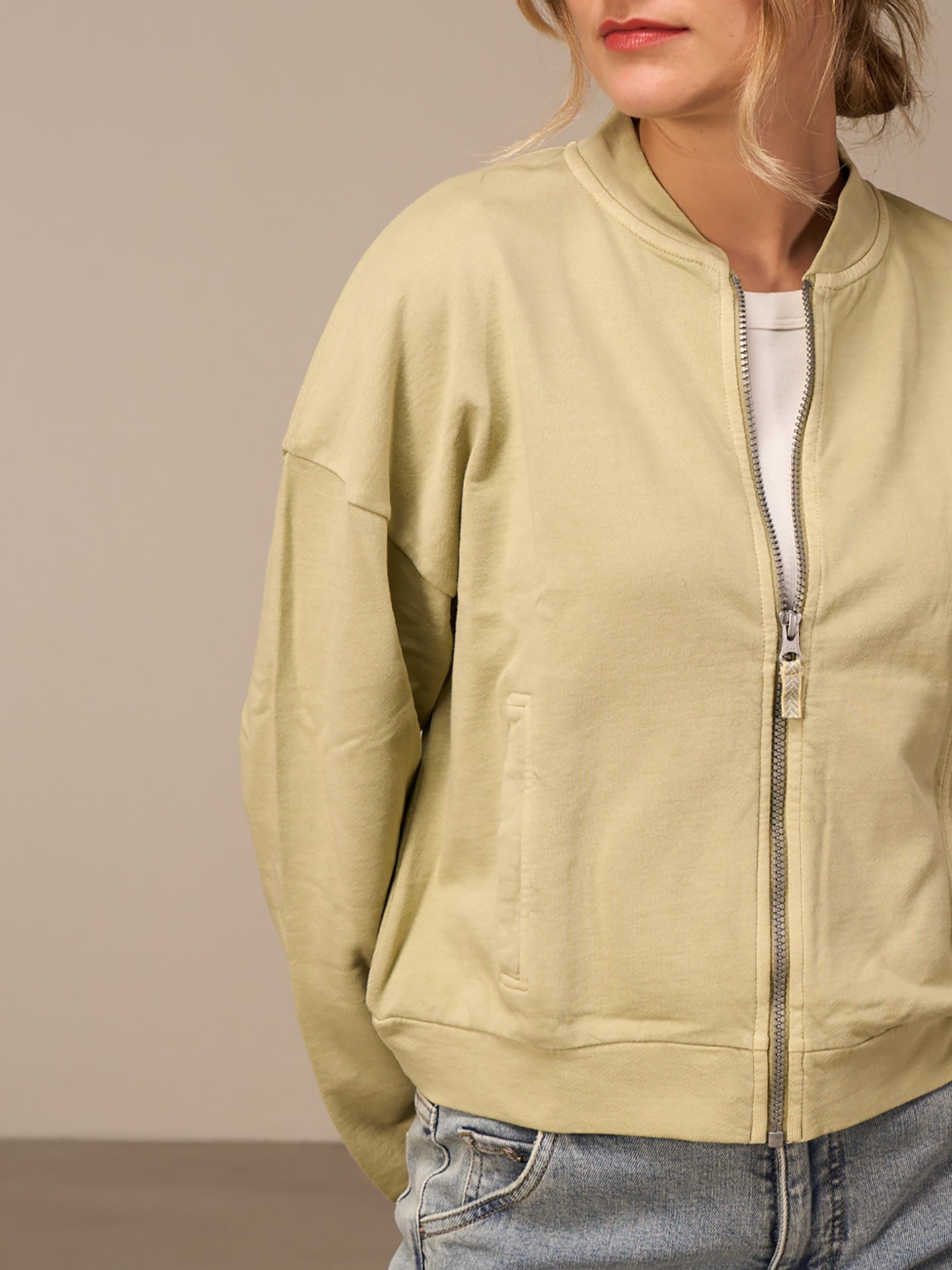 veste en sweat avec fermeture éclair