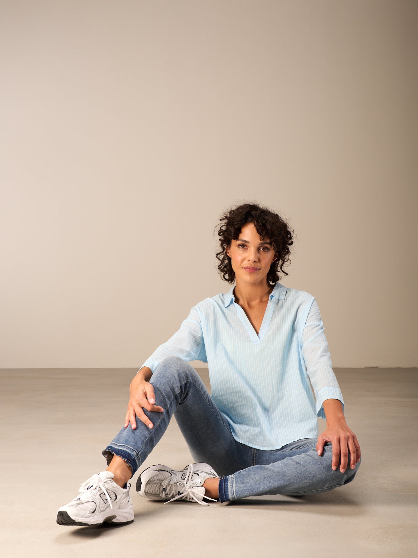 3/4-sleeved blouse