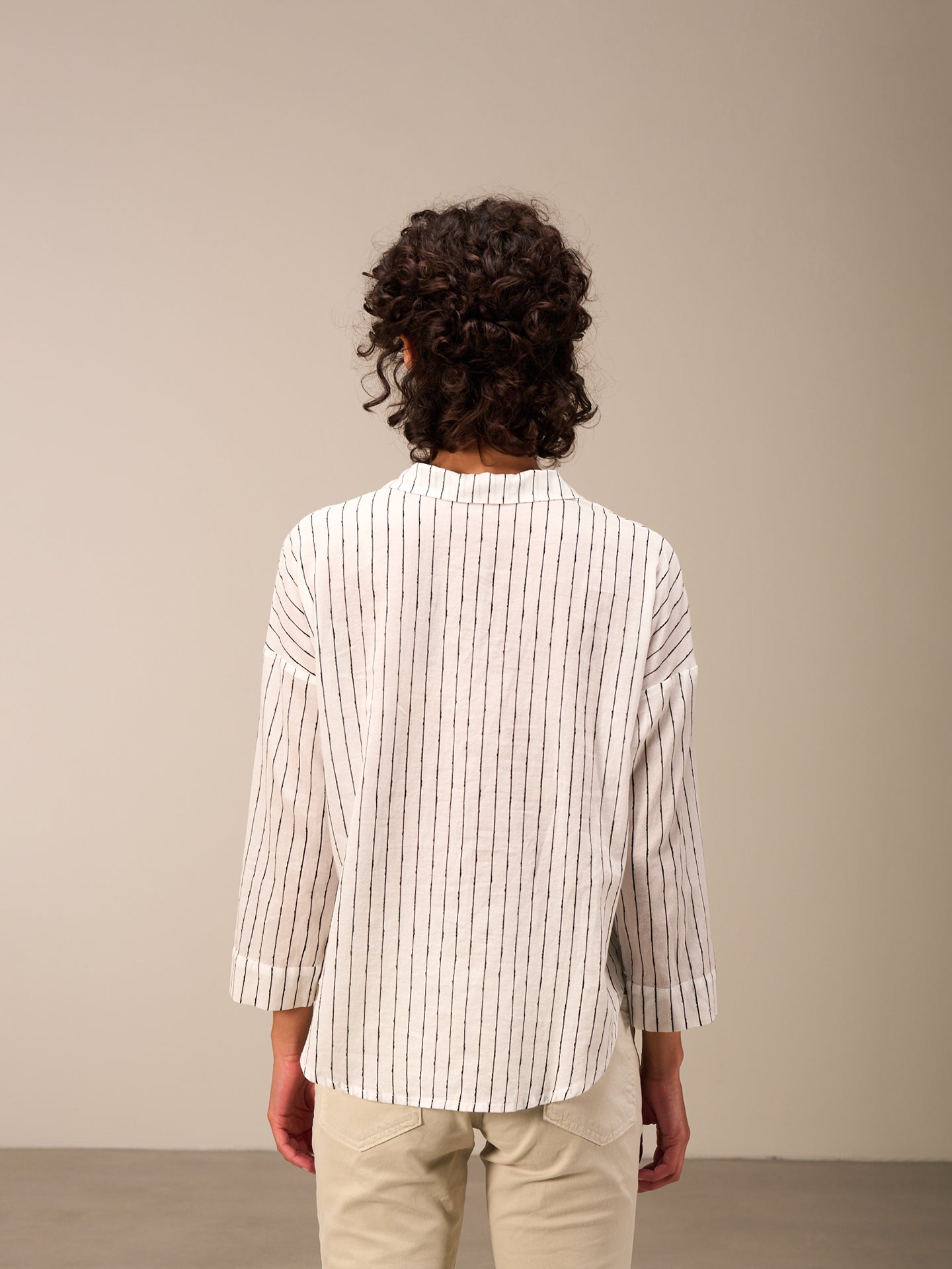 3/4-sleeved blouse
