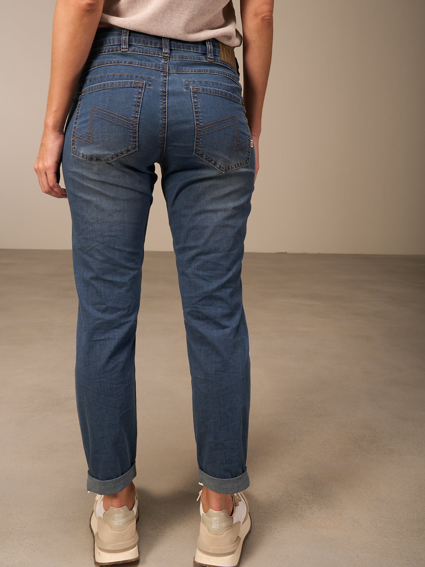 Tapered jeans