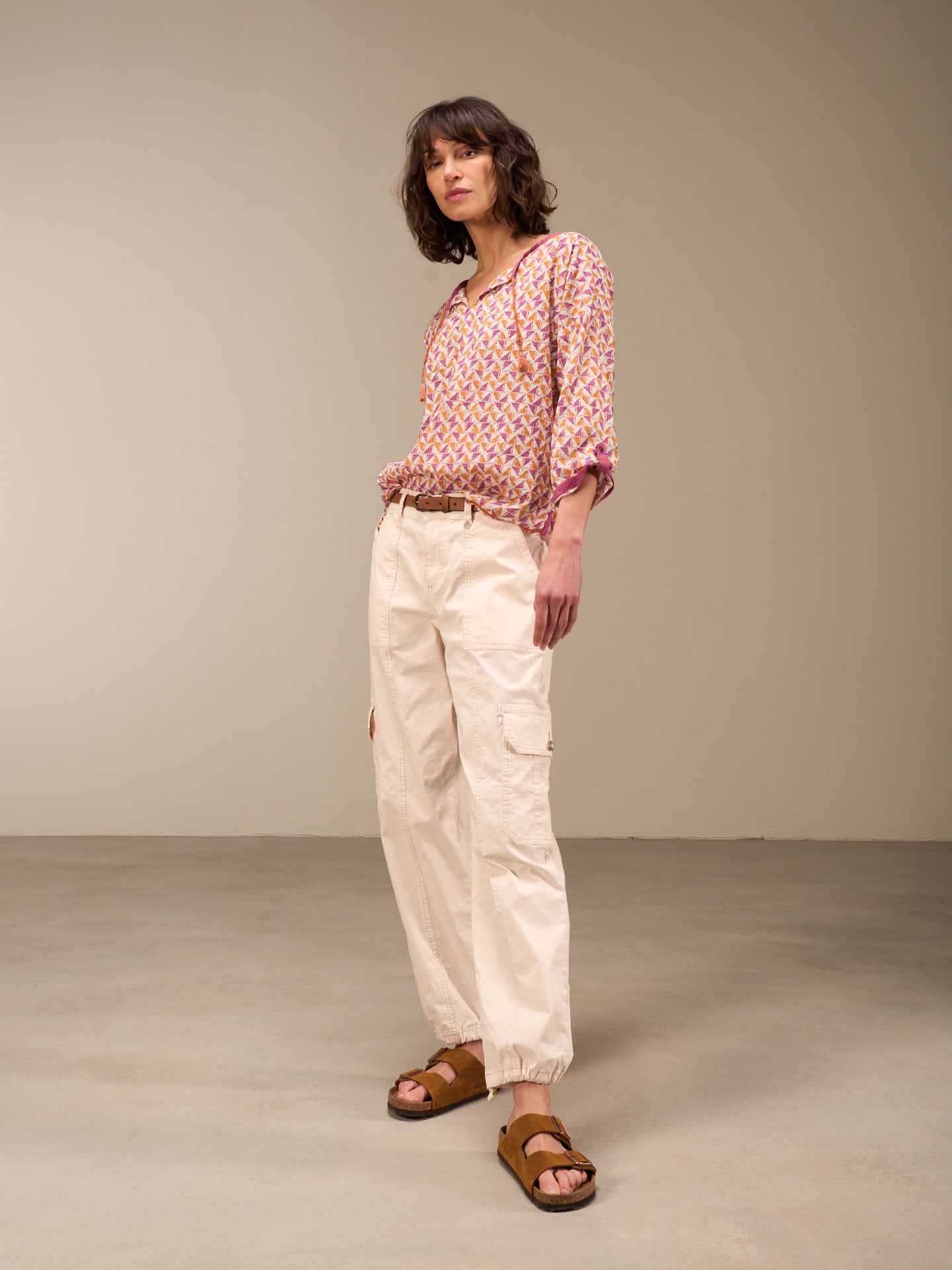 3/4-sleeved blouse