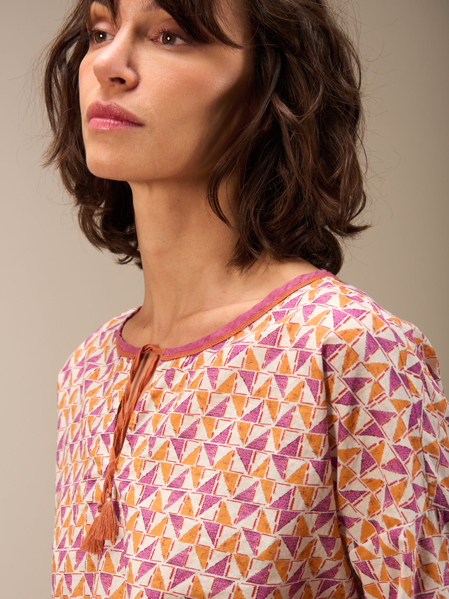 3/4-sleeved blouse