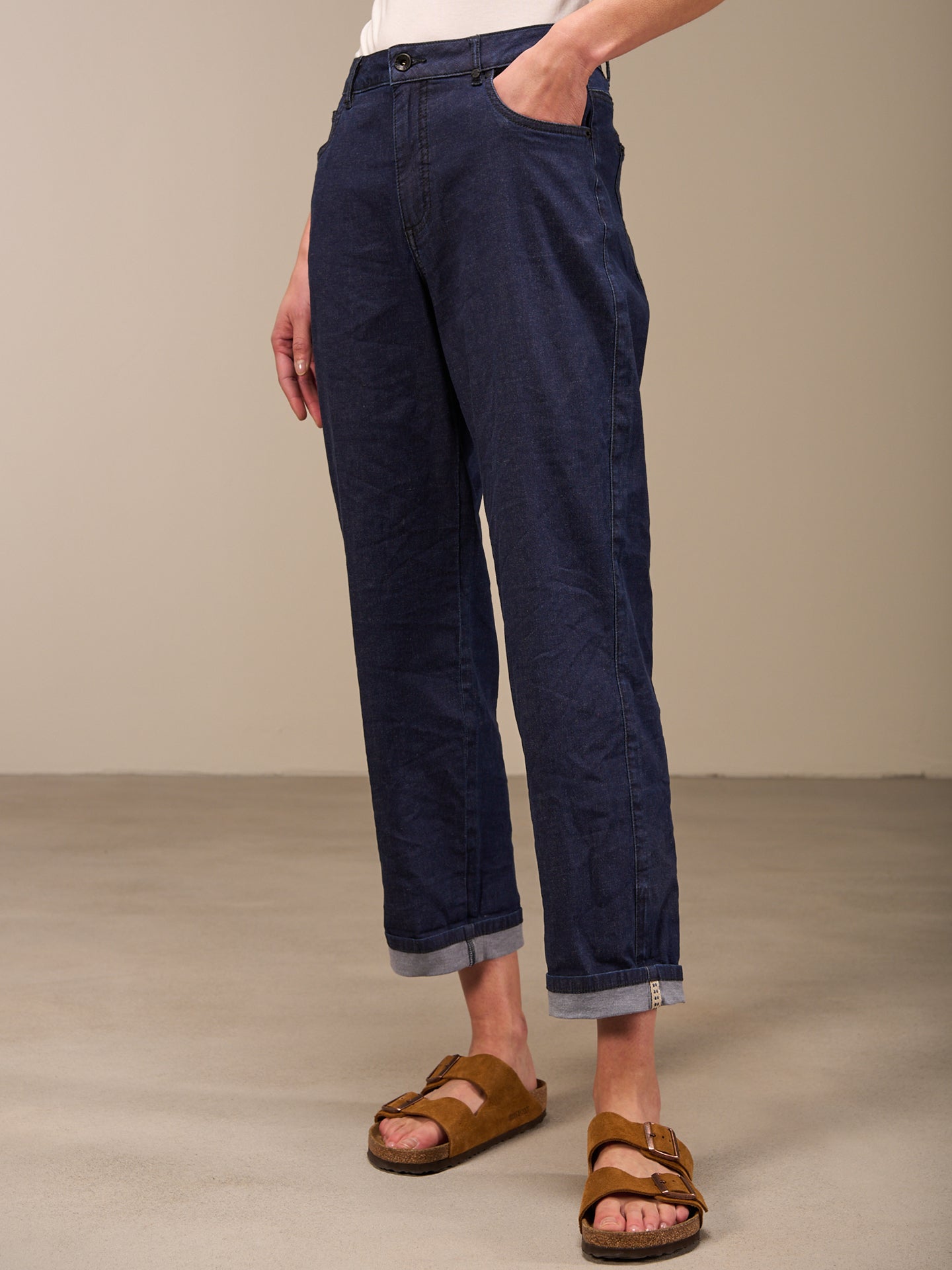 jean straight