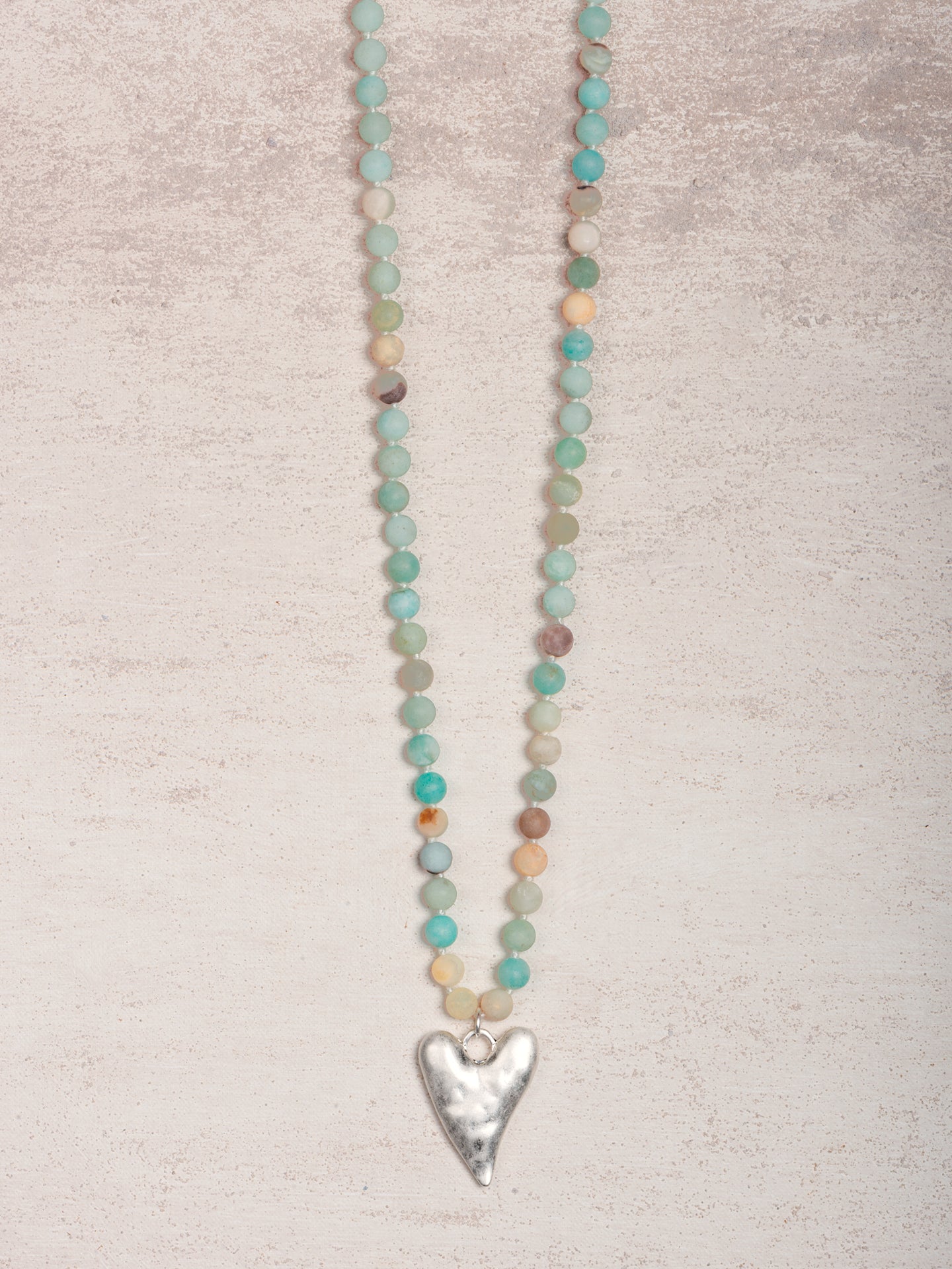collier avec pendentif