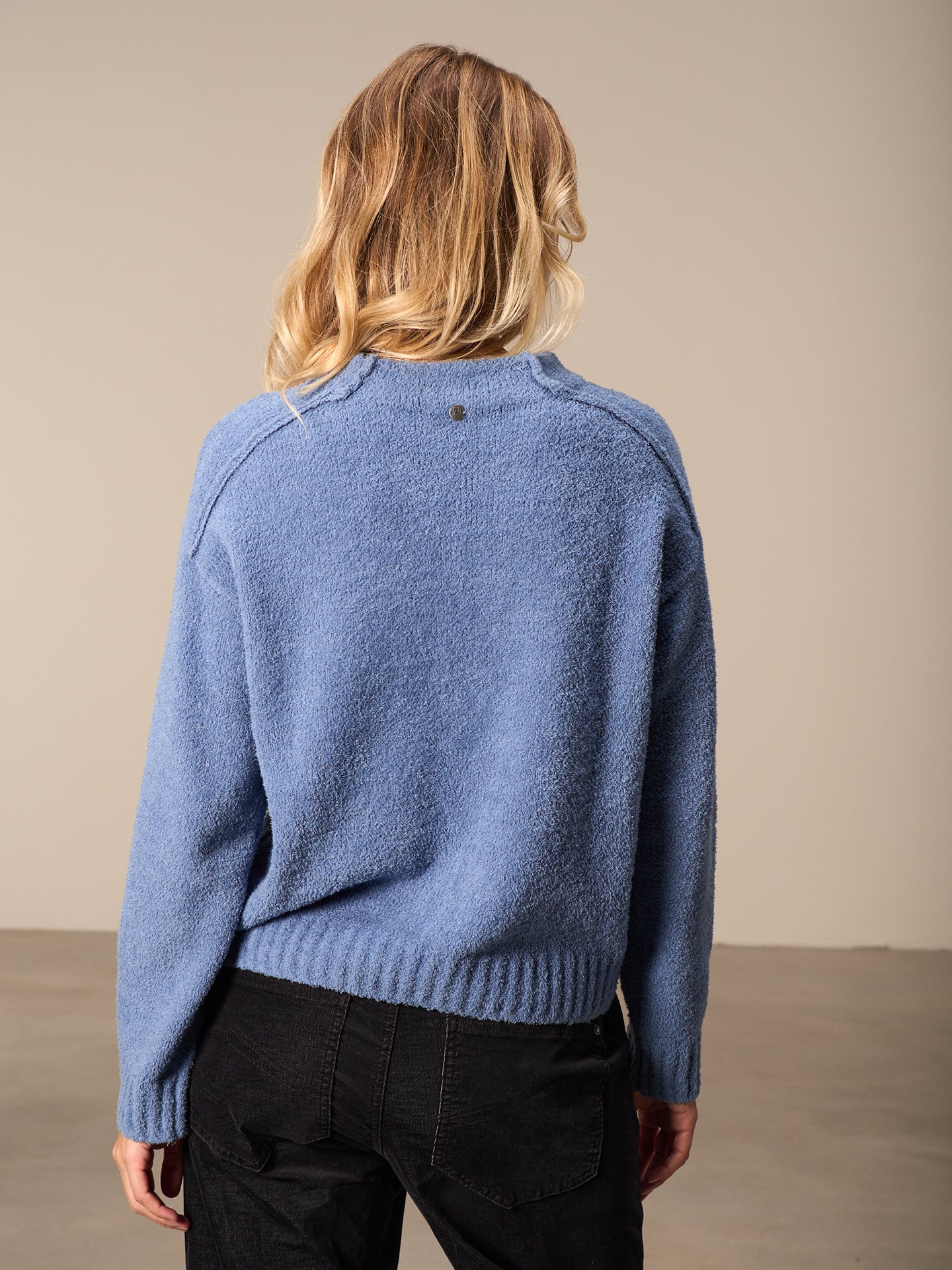 Maglione con collo alto