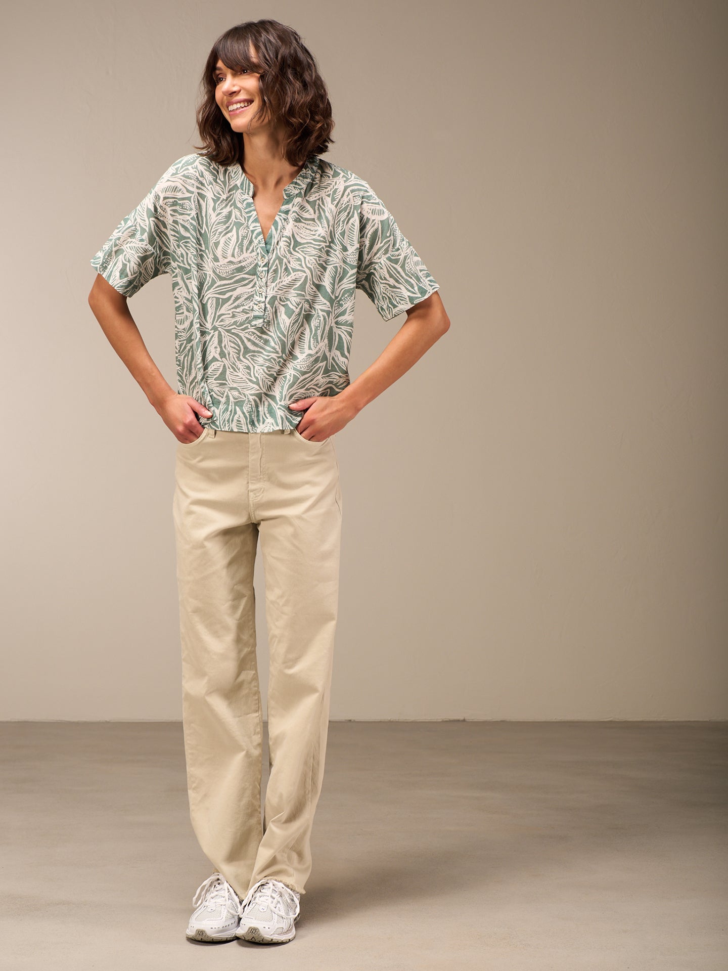 Bluse mit Stehkragen