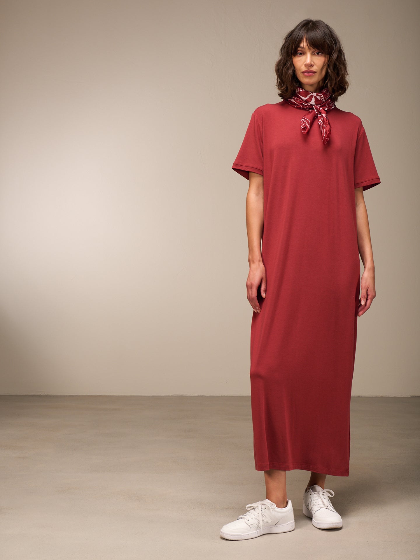 Kleid mit Rundhals