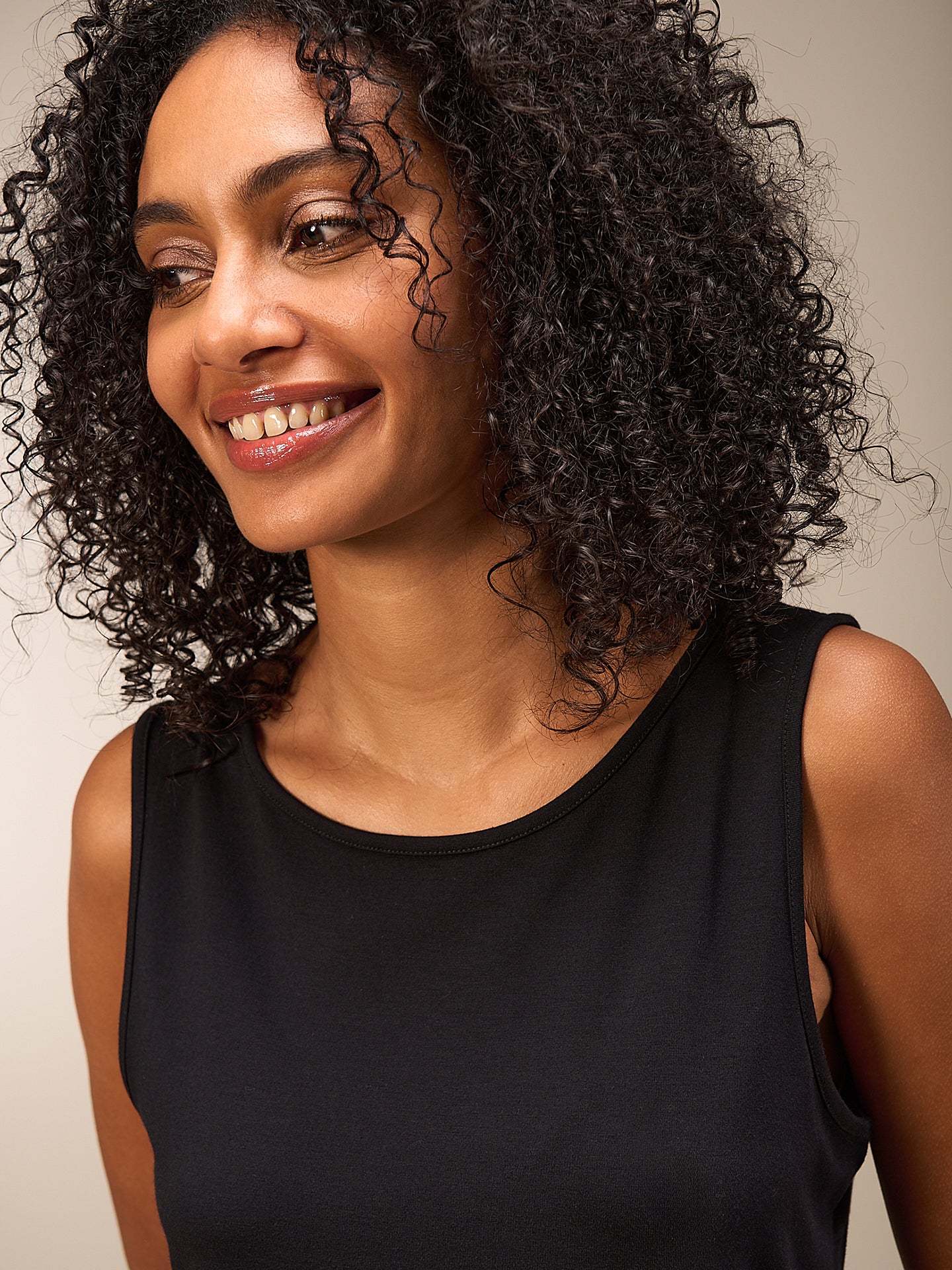 Round-neck top