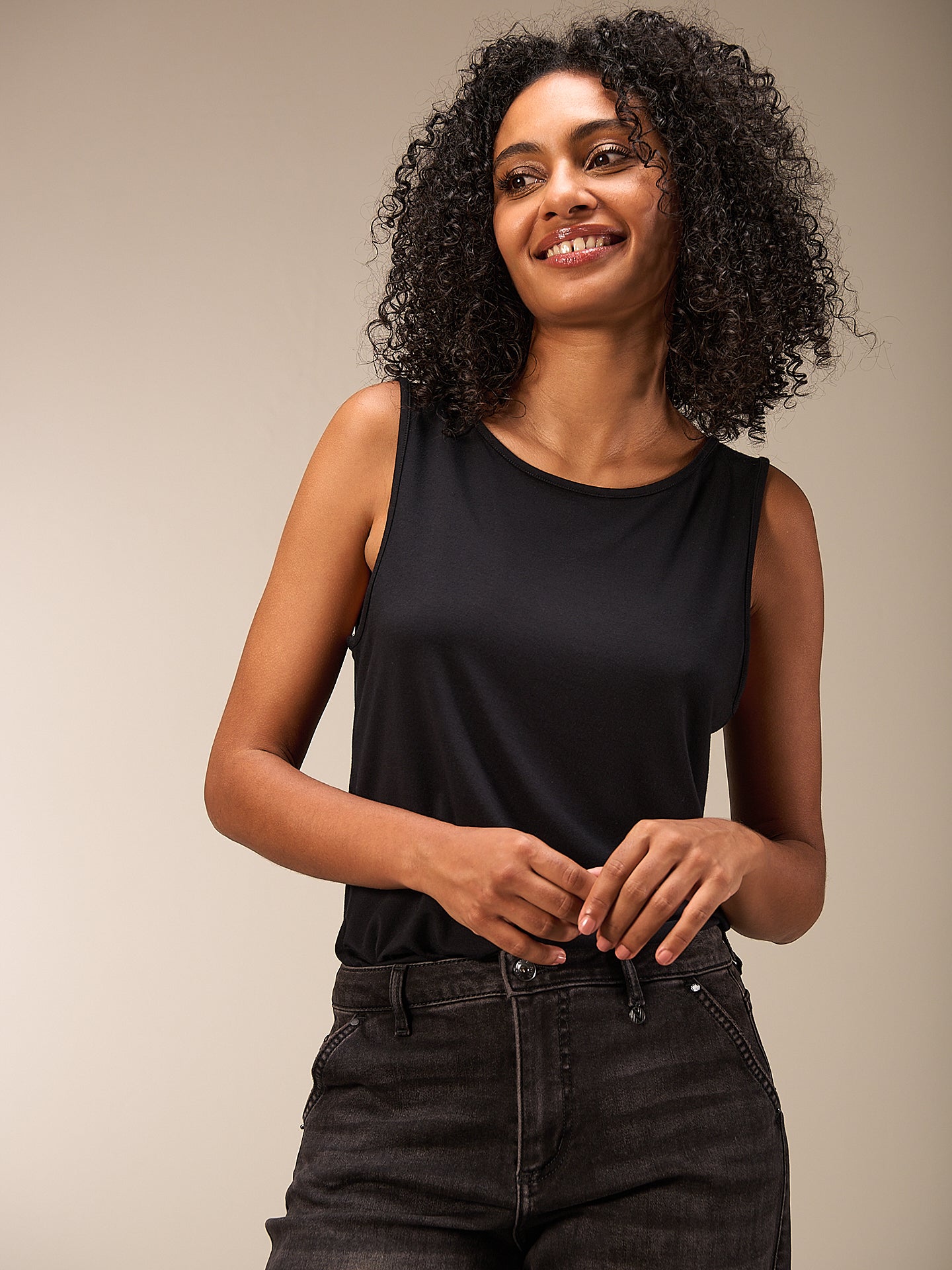 Round-neck top