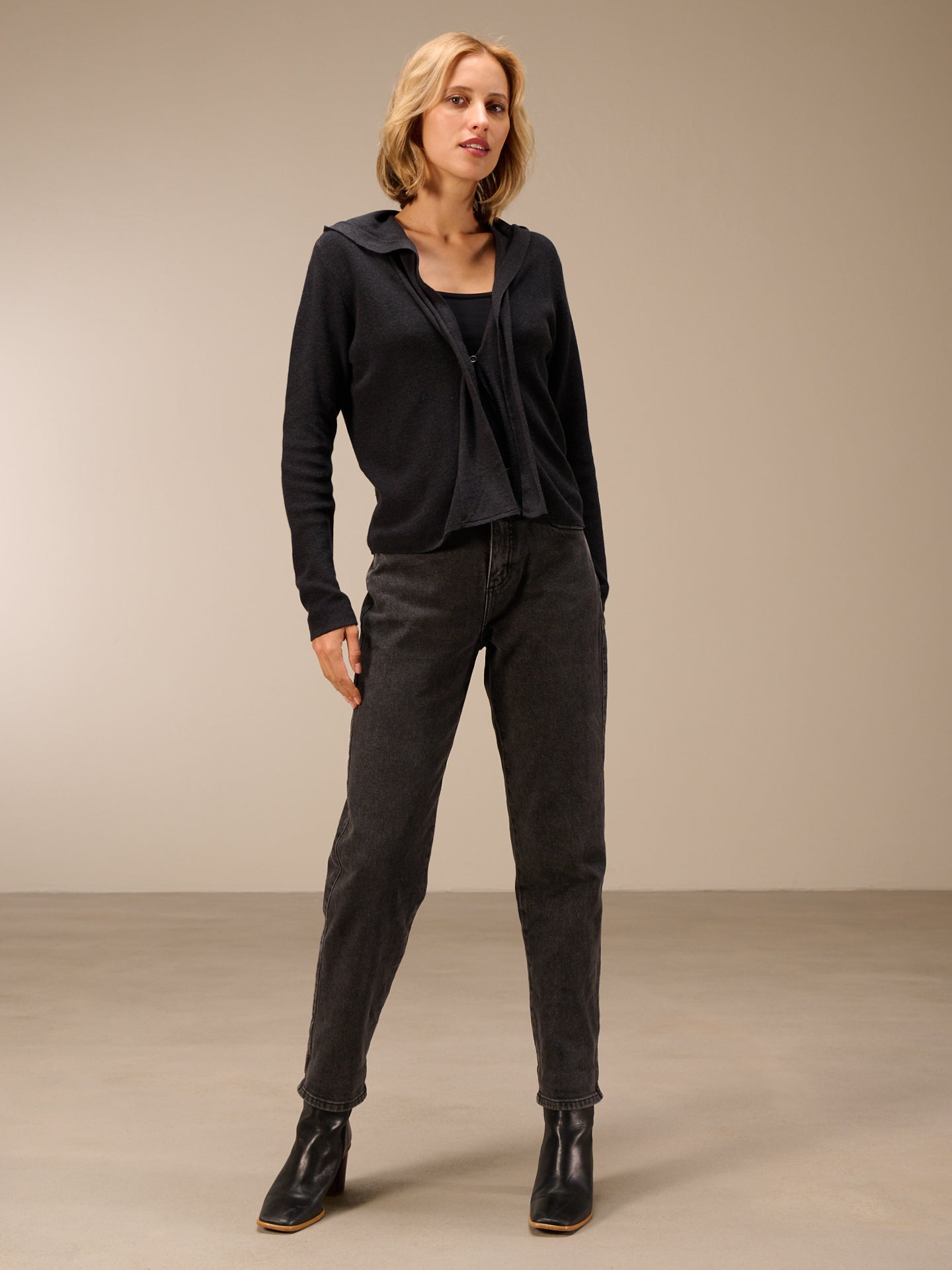 Jacke mit Kapuze