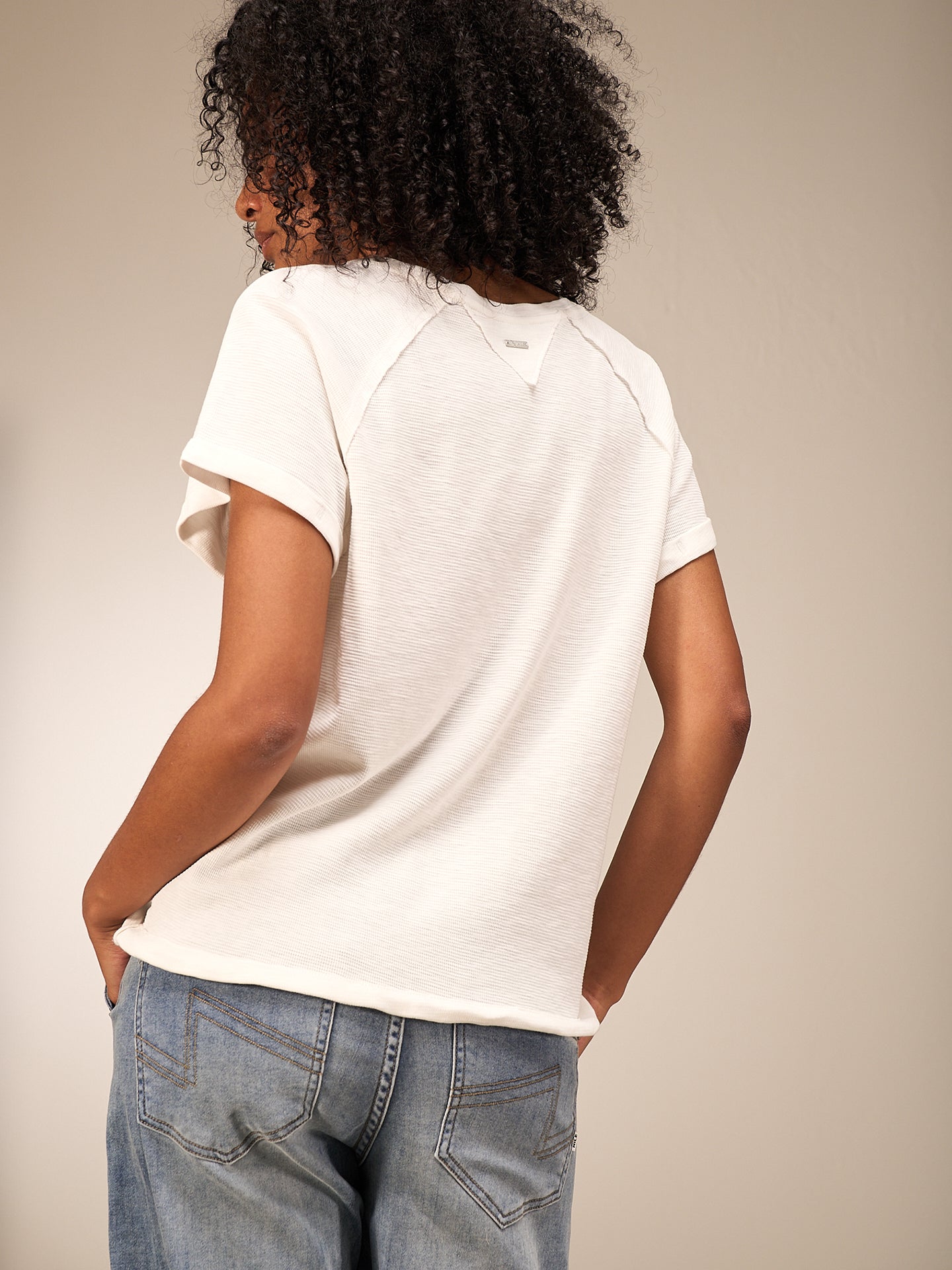 Maglietta con maniche raglan