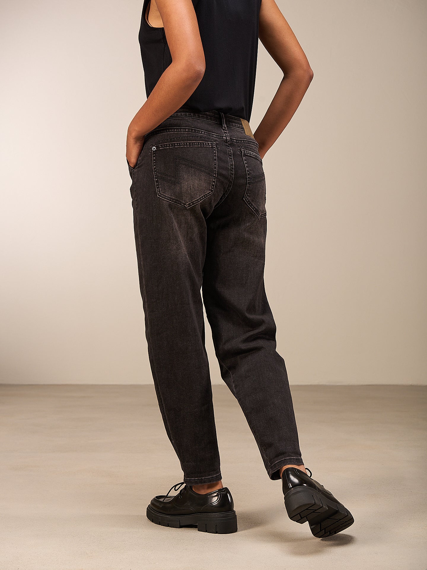 jean barrel