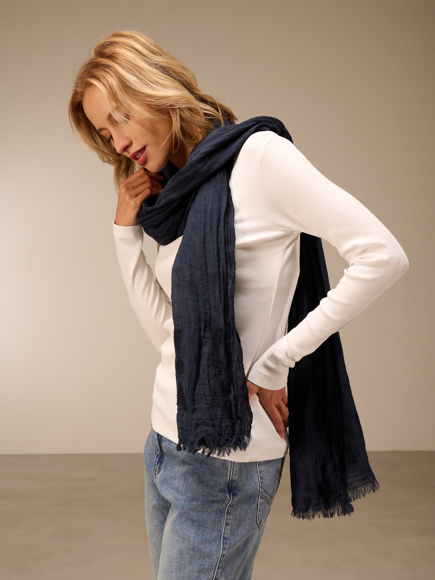 Wool scarf