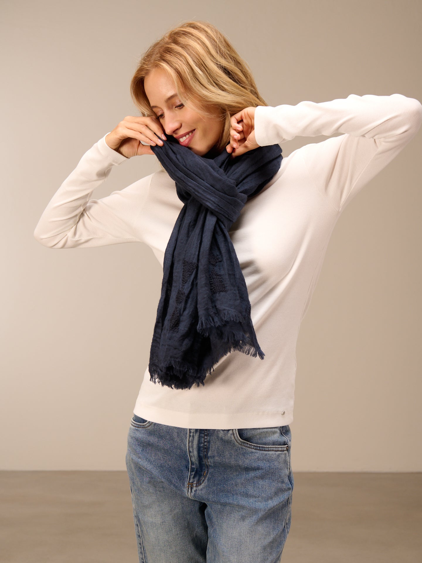 Wool scarf