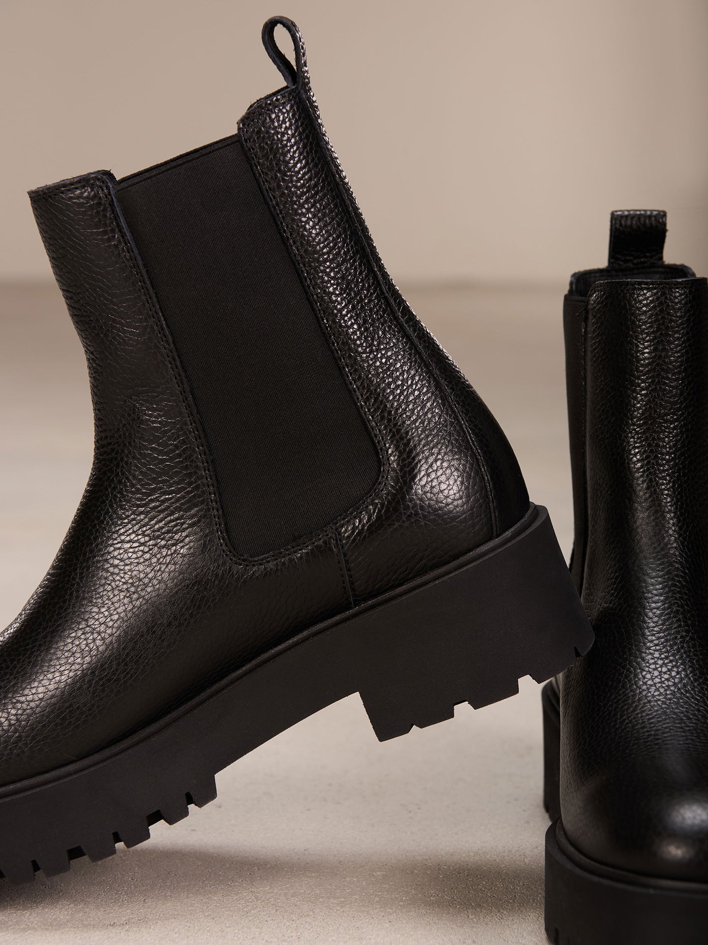 N01 boots