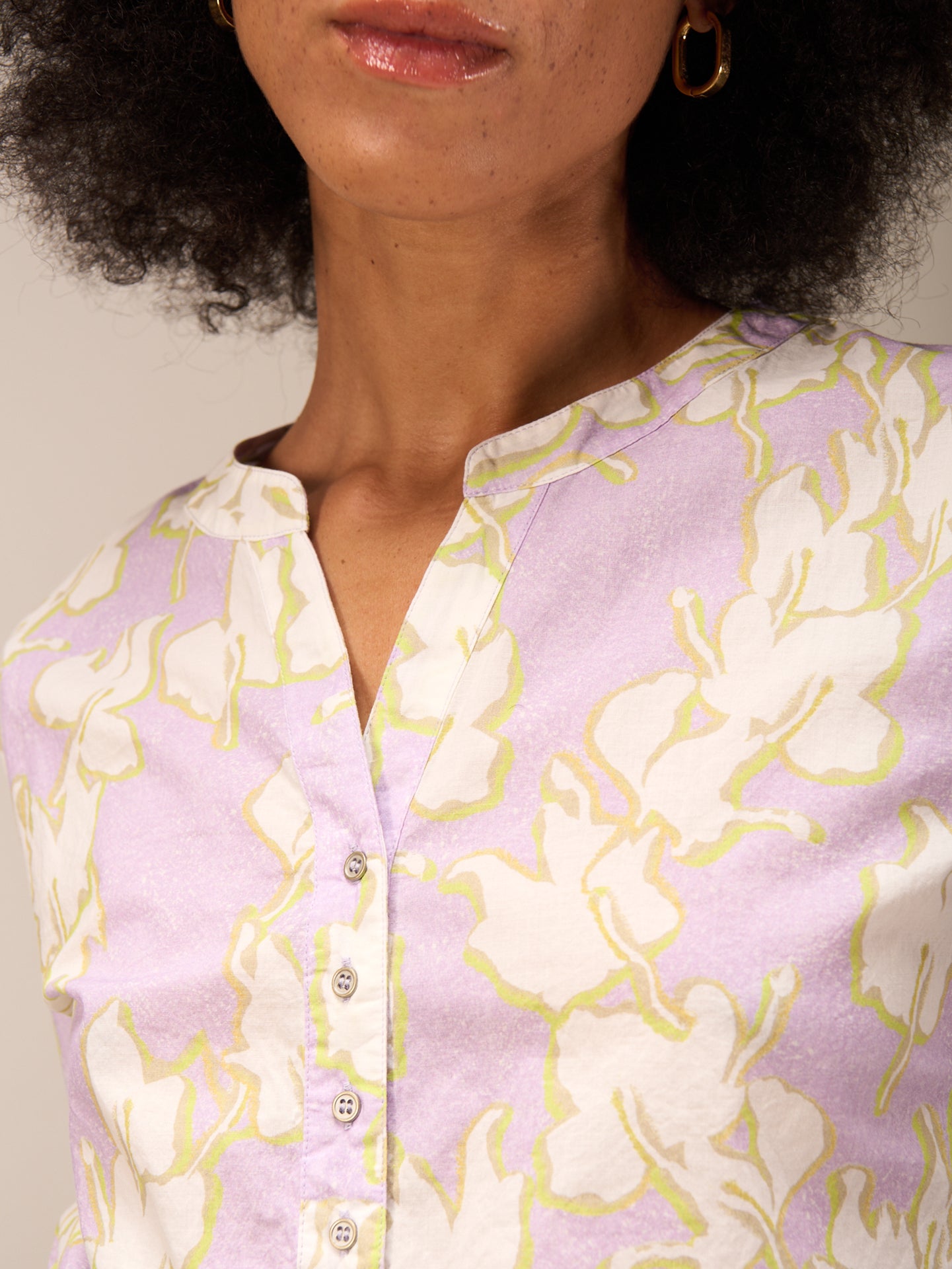 Blusa a maniche corte