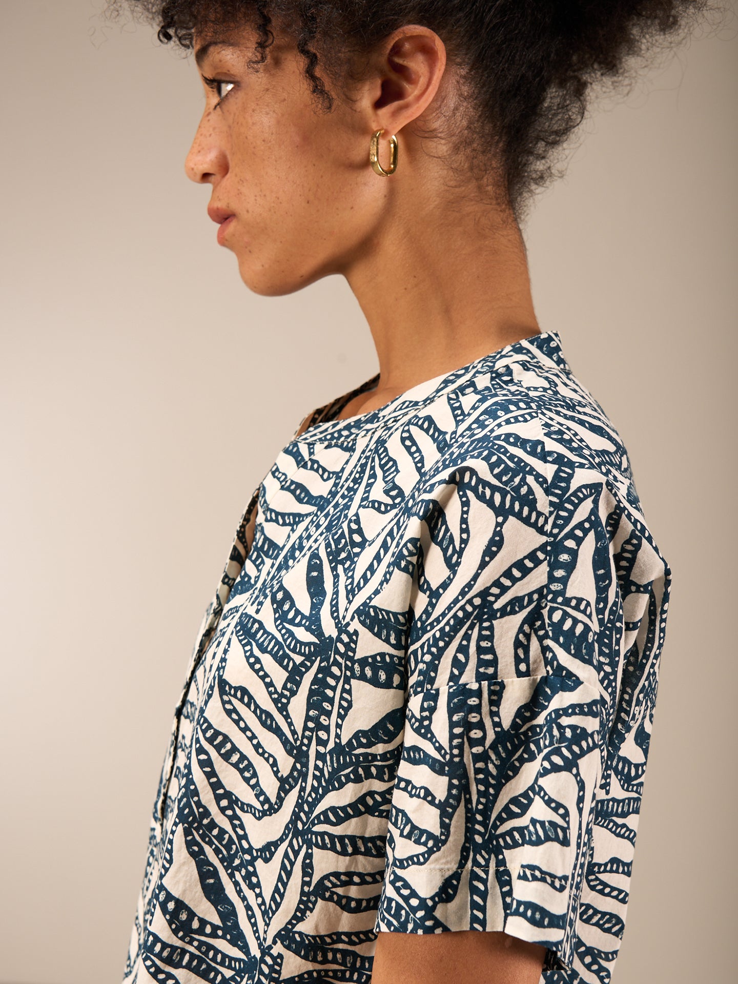 Blusa a maniche corte
