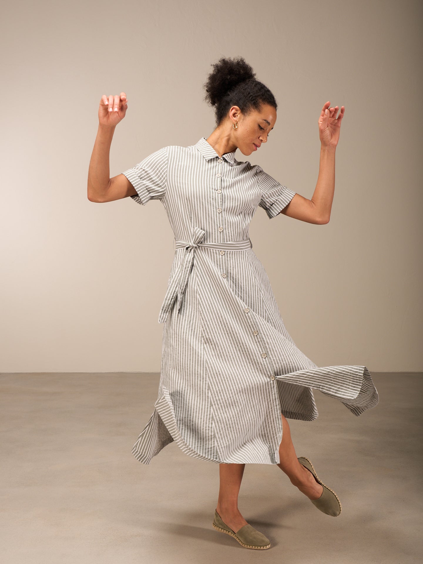 Button-down dress