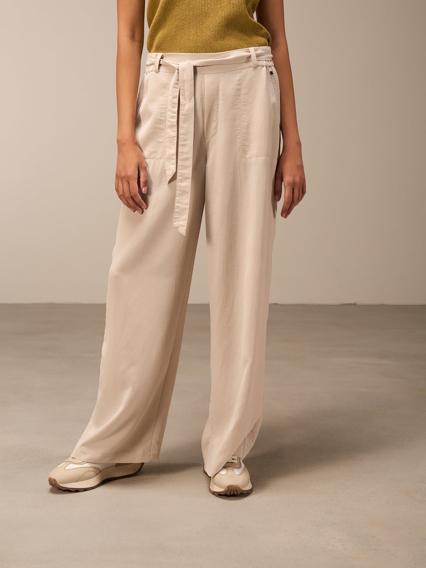 pantalon avec ceinture