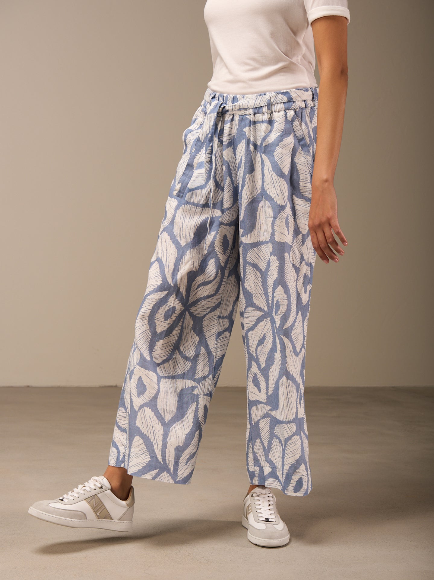 Pantaloni in lino