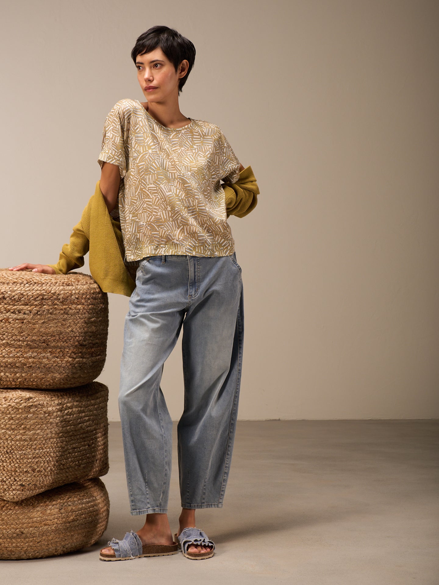 Round-neck blouse