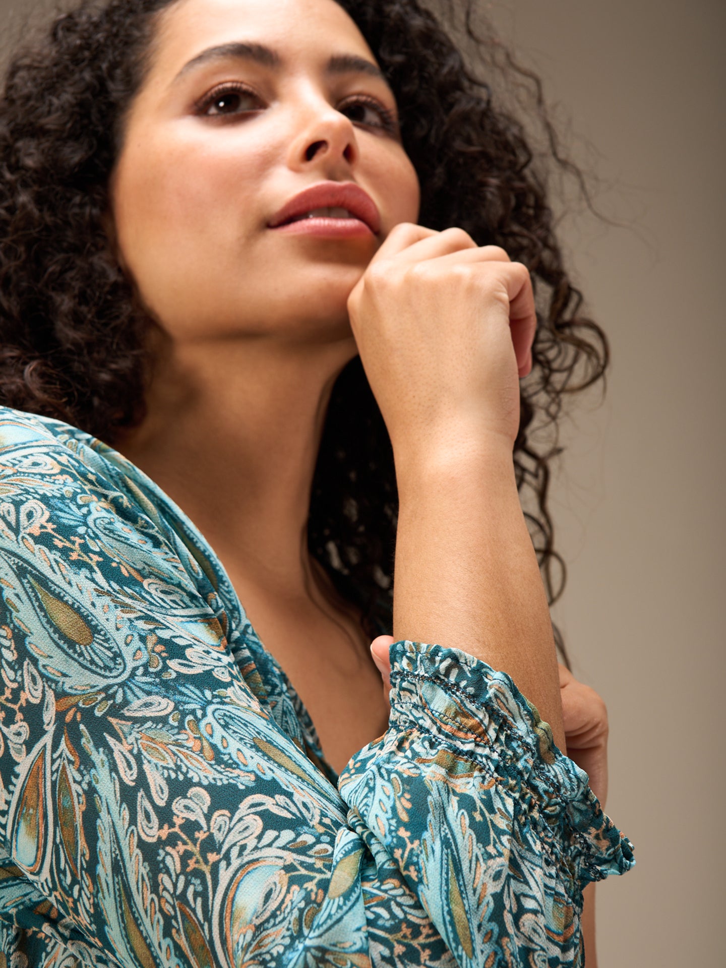 blouse à volants
