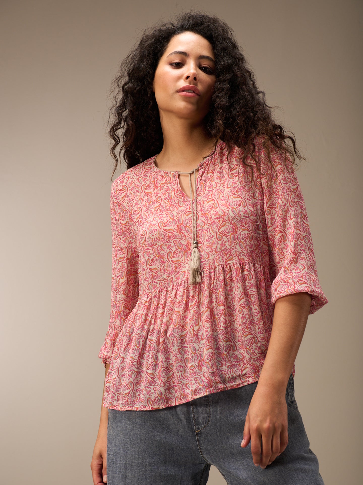 blouse à volants