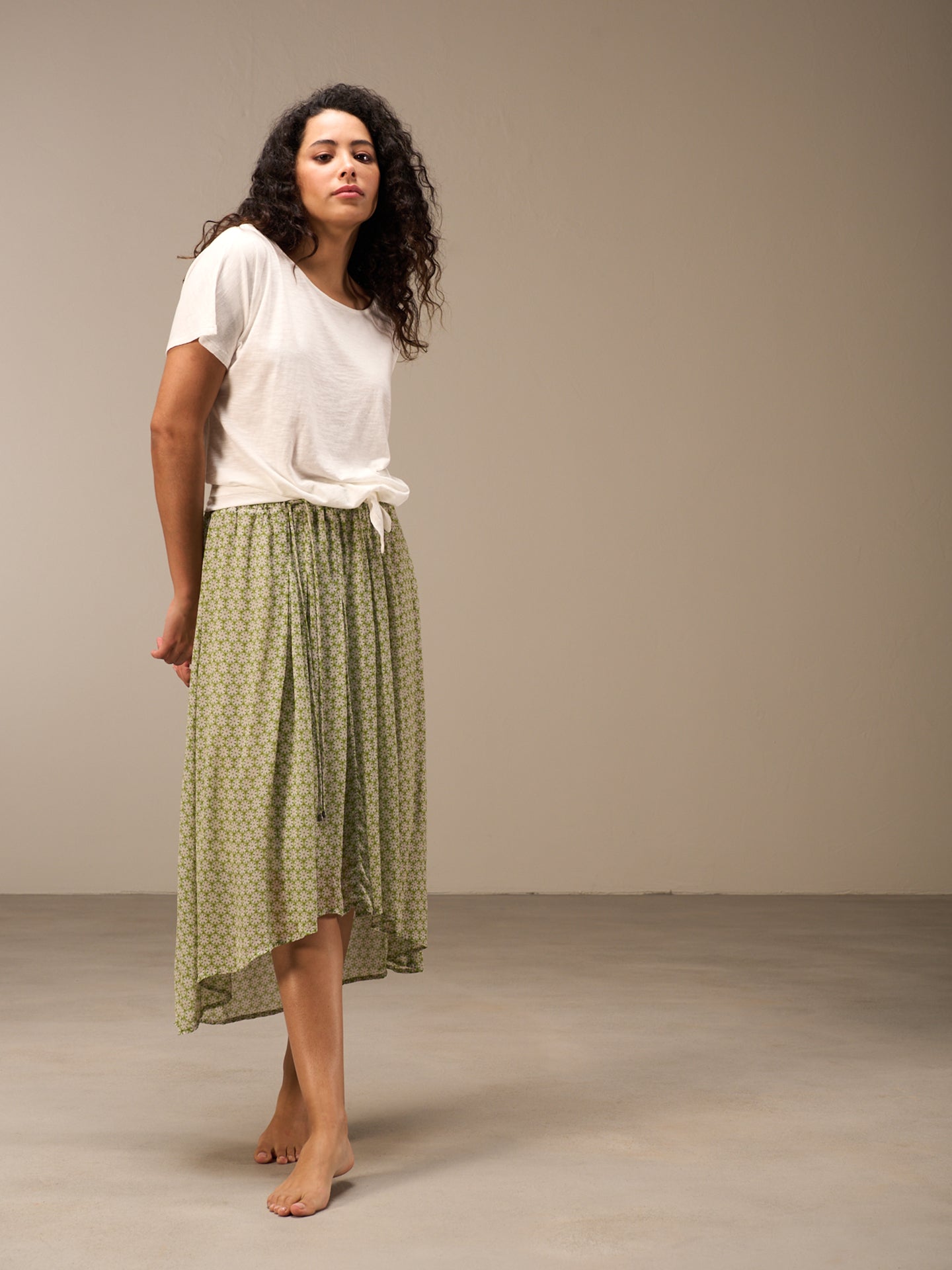 Skirt with elastic waistband