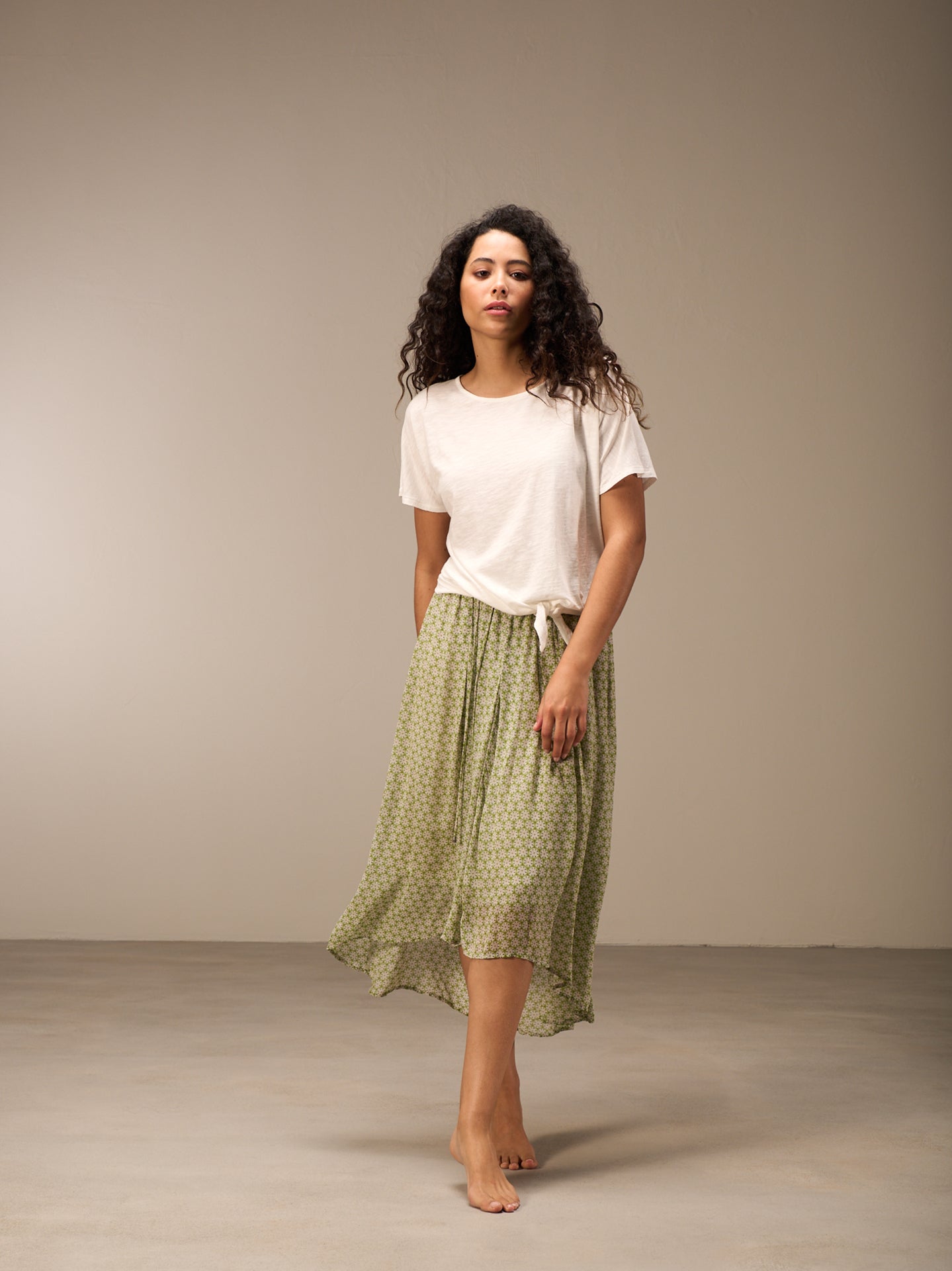 Skirt with elastic waistband