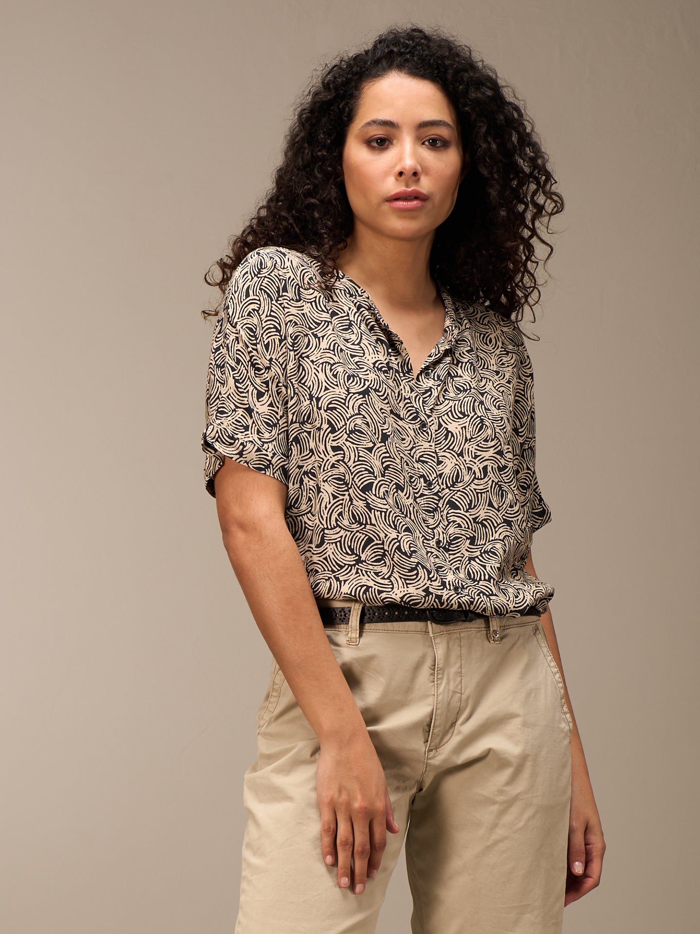 Blouse with stand-up collar