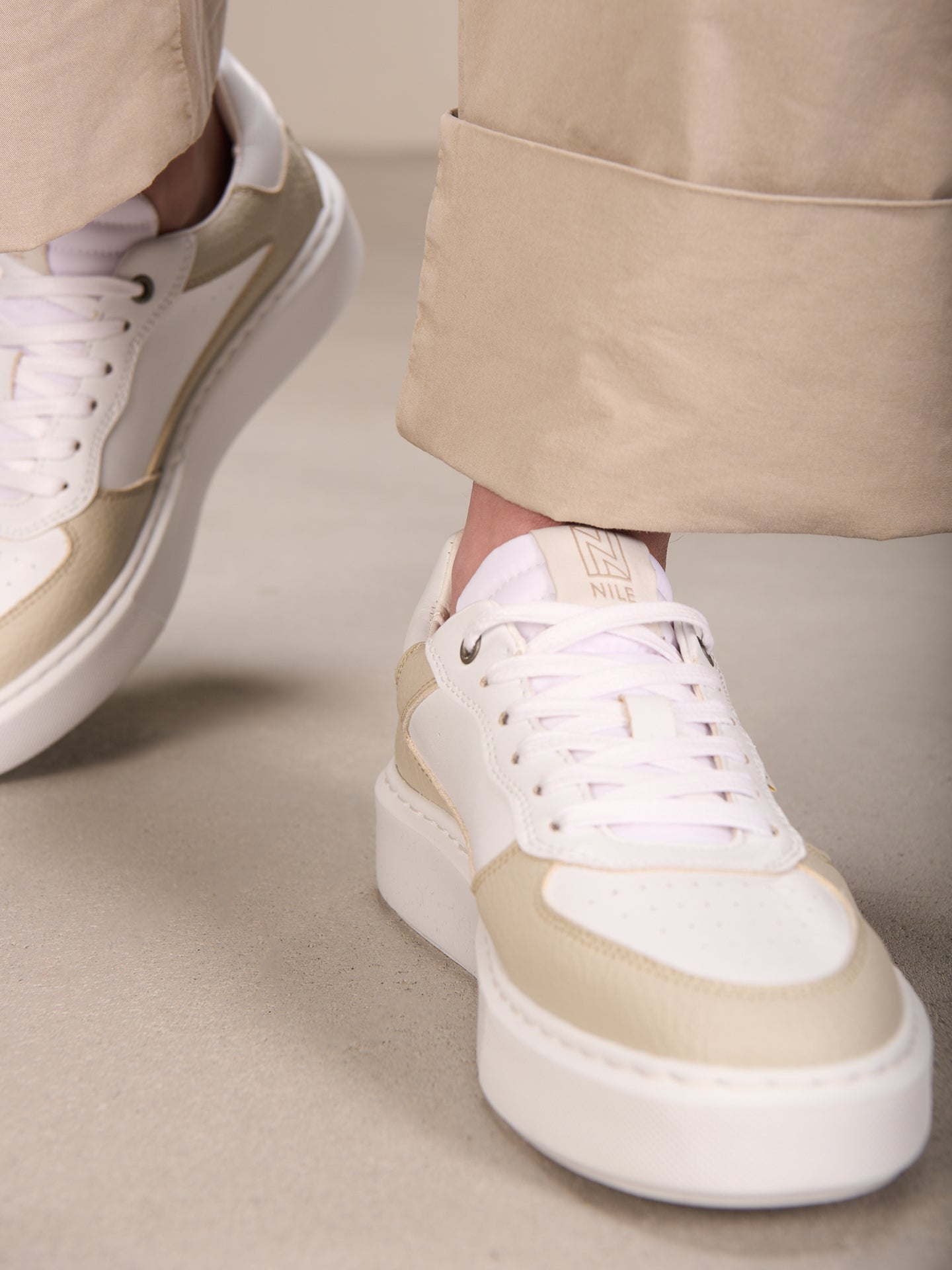 Sneaker N86