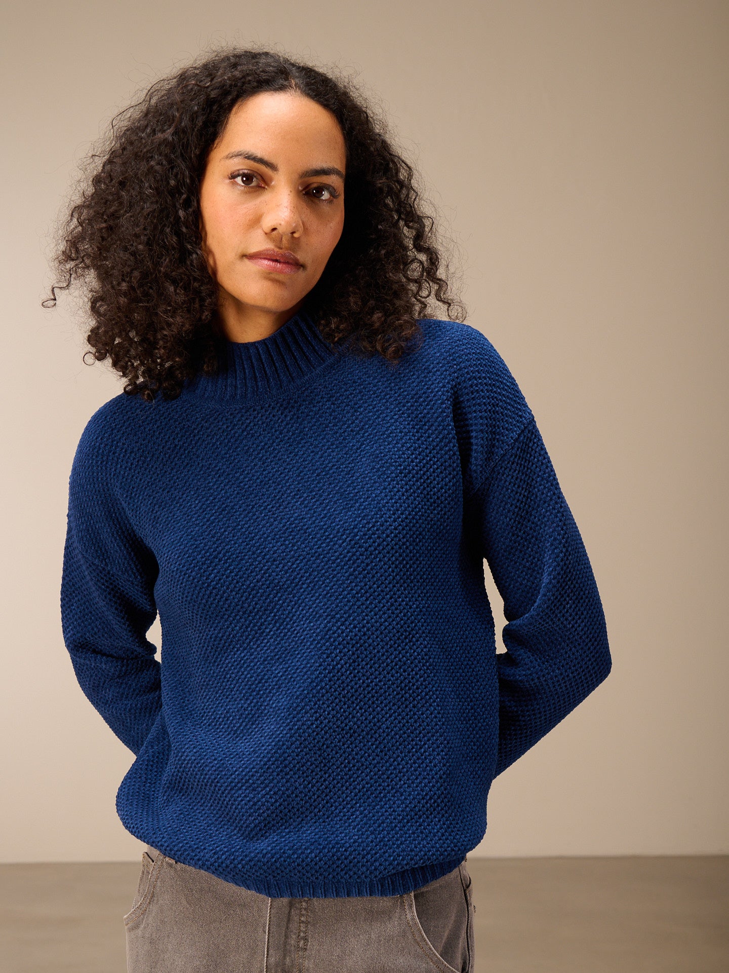 Sweater with stand-up collar