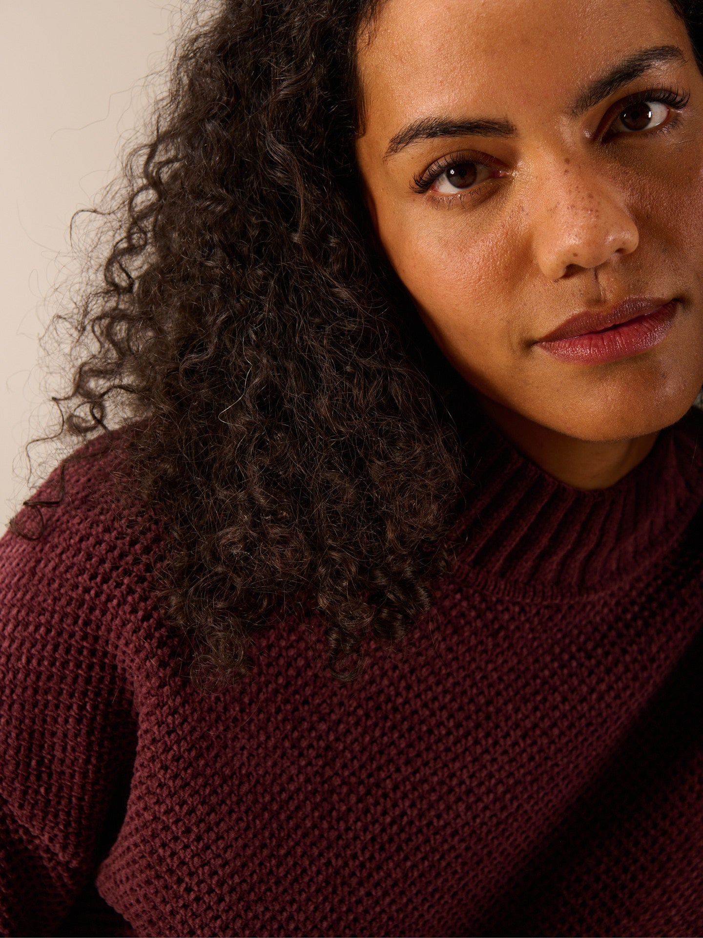 Sweater with stand-up collar