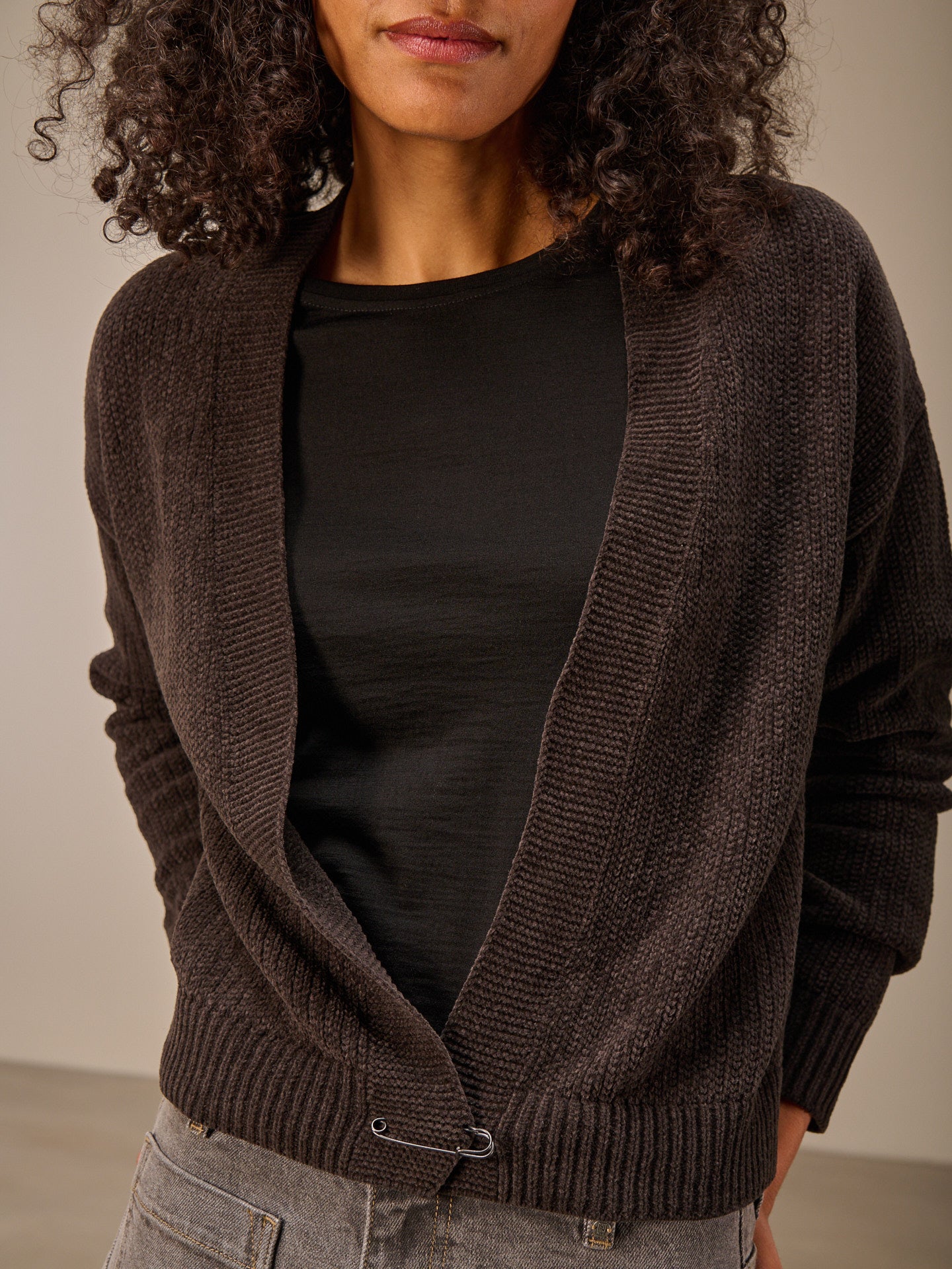 Strickjacke mit V-Ausschnitt