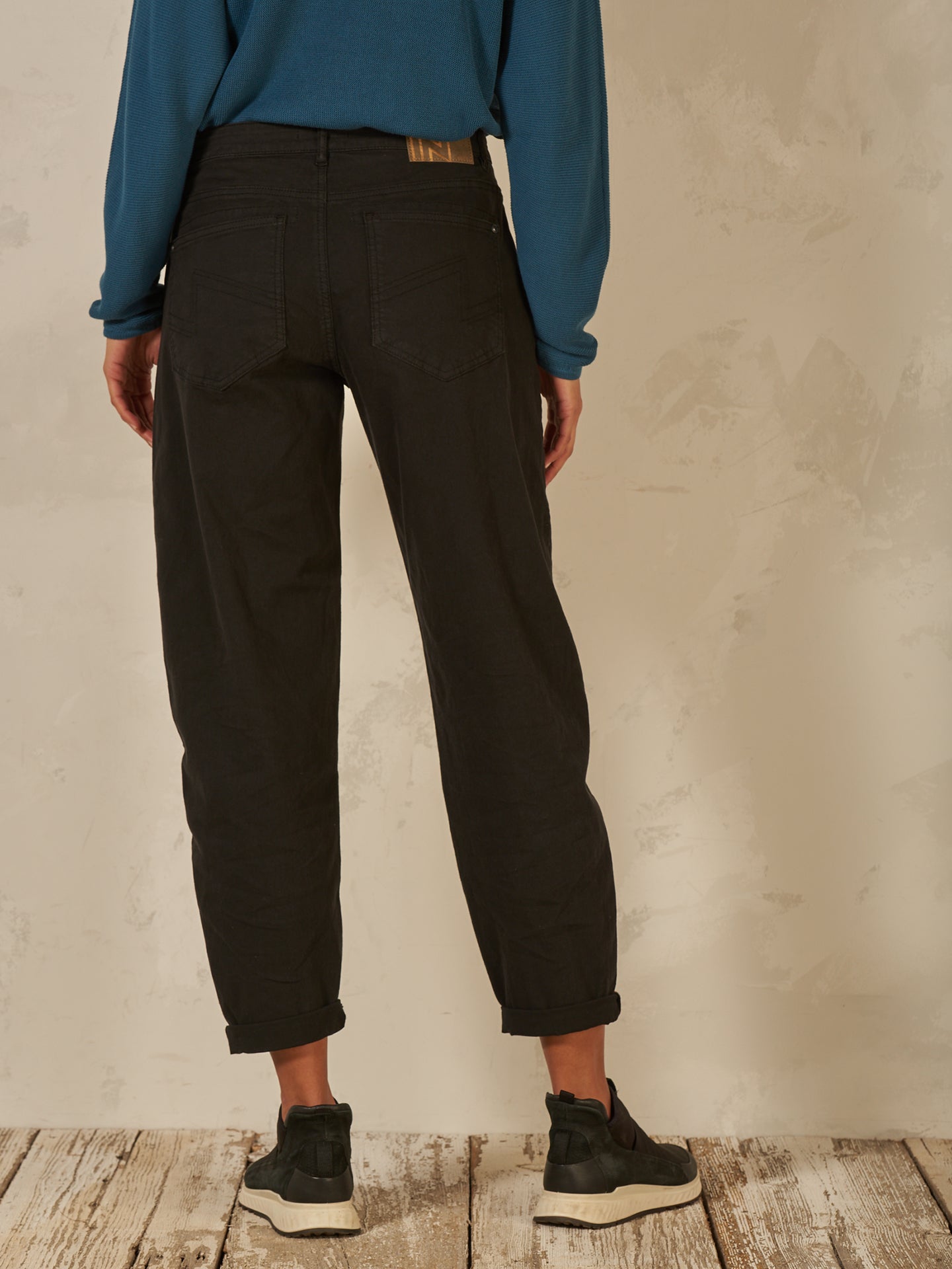 Pantaloni barrel fit