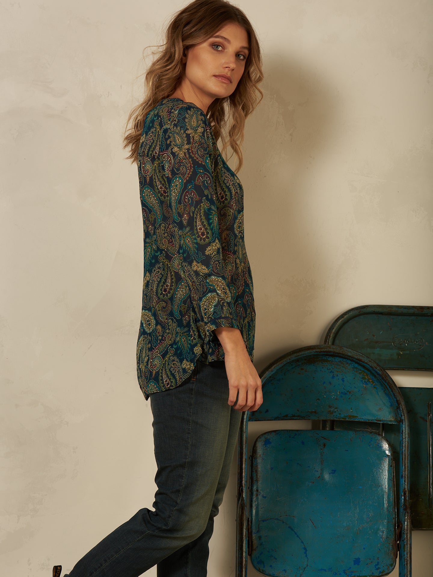 Blusa con scollo a V