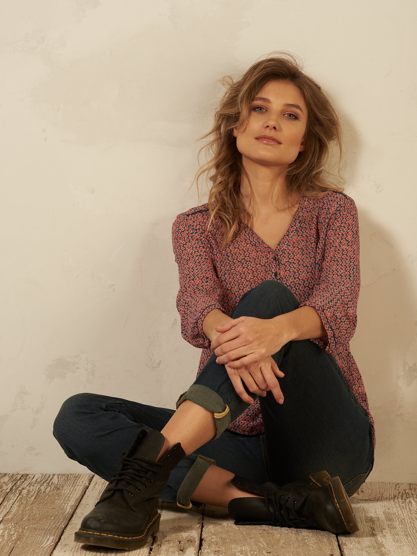 Blusa con scollo a V