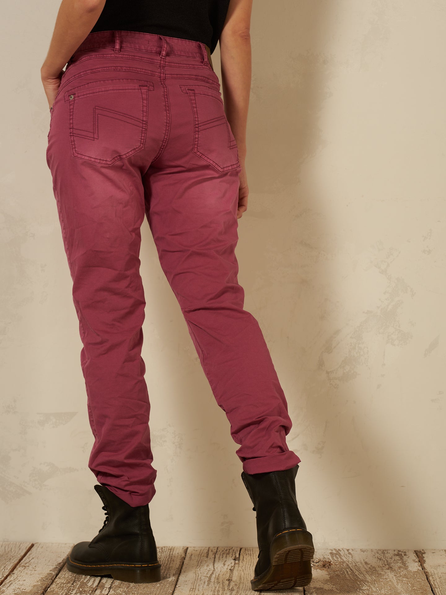 Pantaloni affusolati