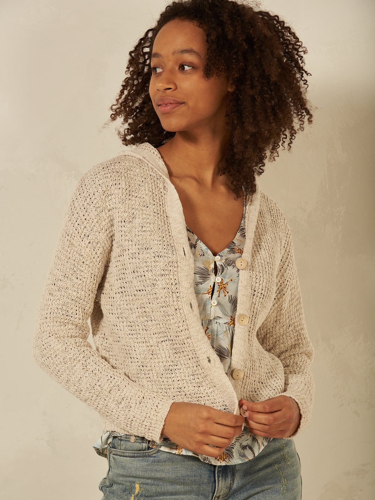 Strickjacke mit Kapuze