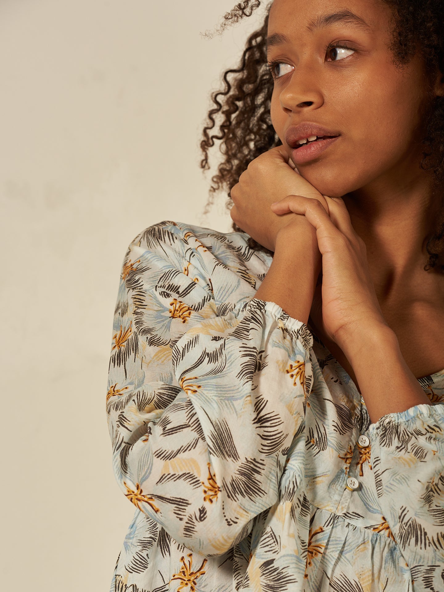 Bluse mit Volant