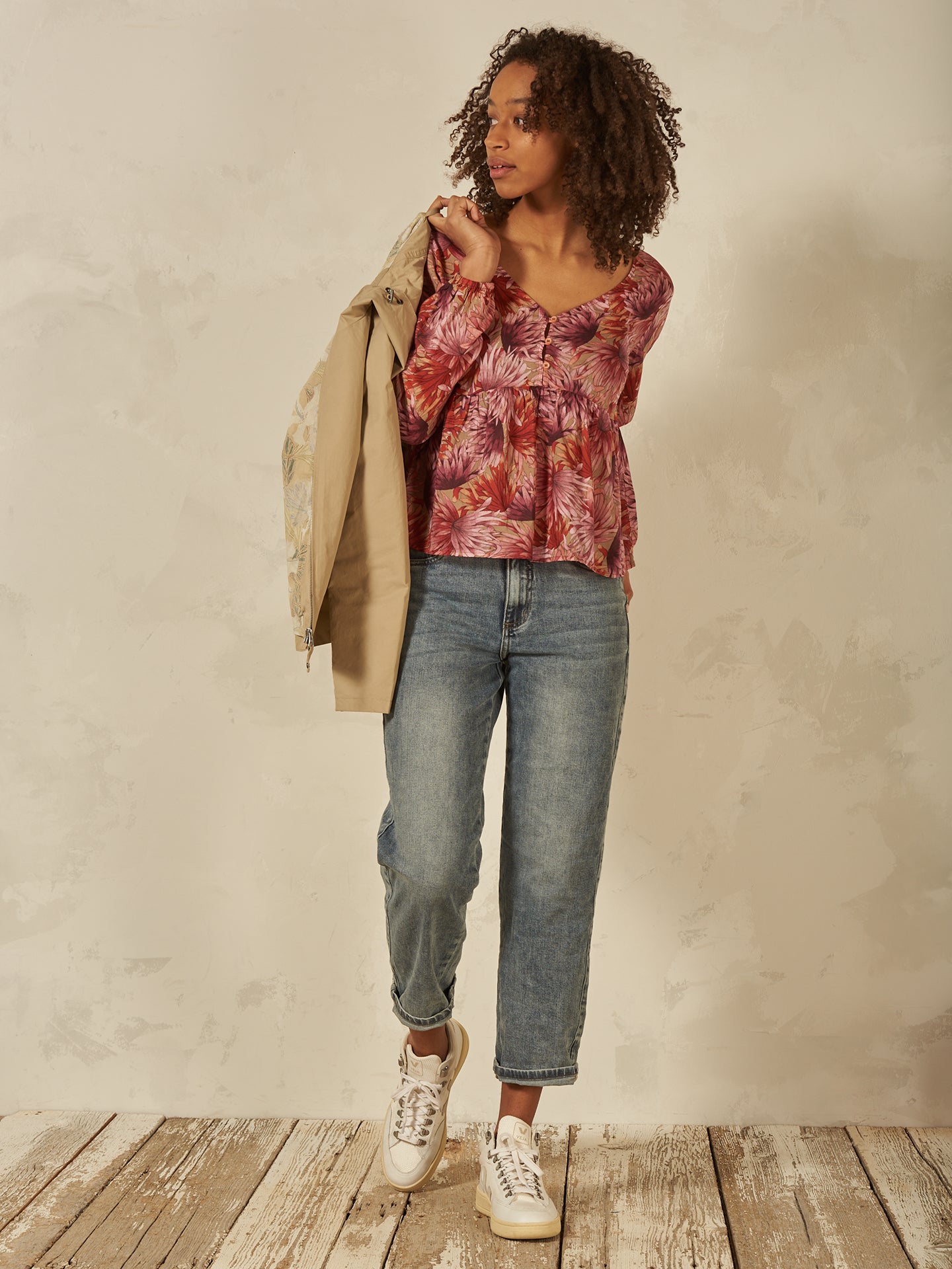 Bluse mit Volant