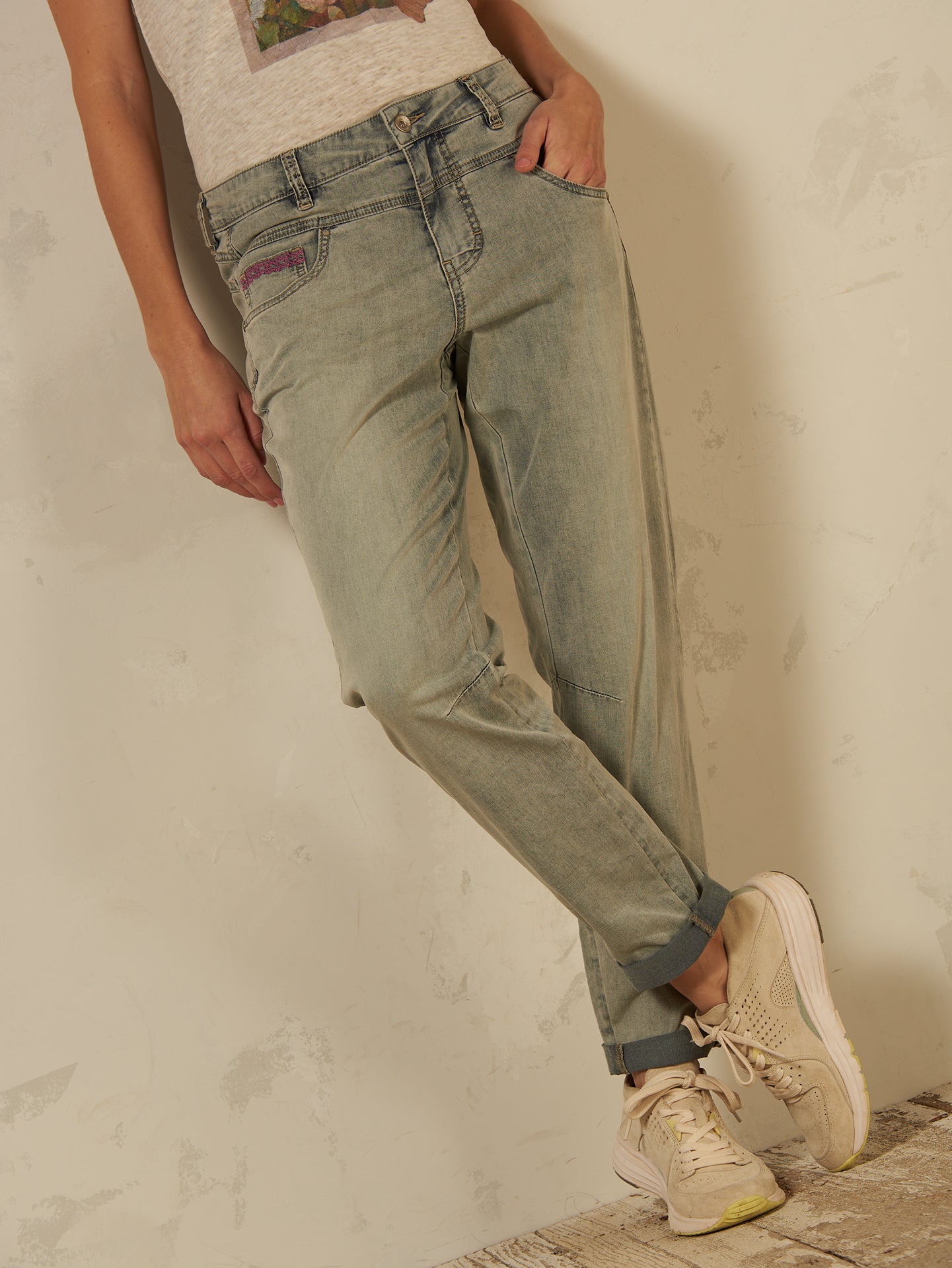 Tapered pants