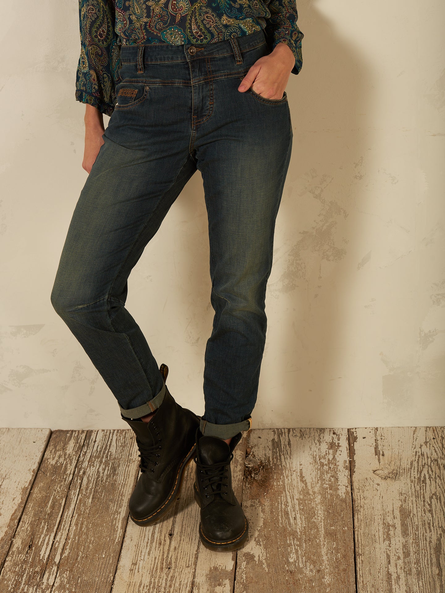 Tapered pants