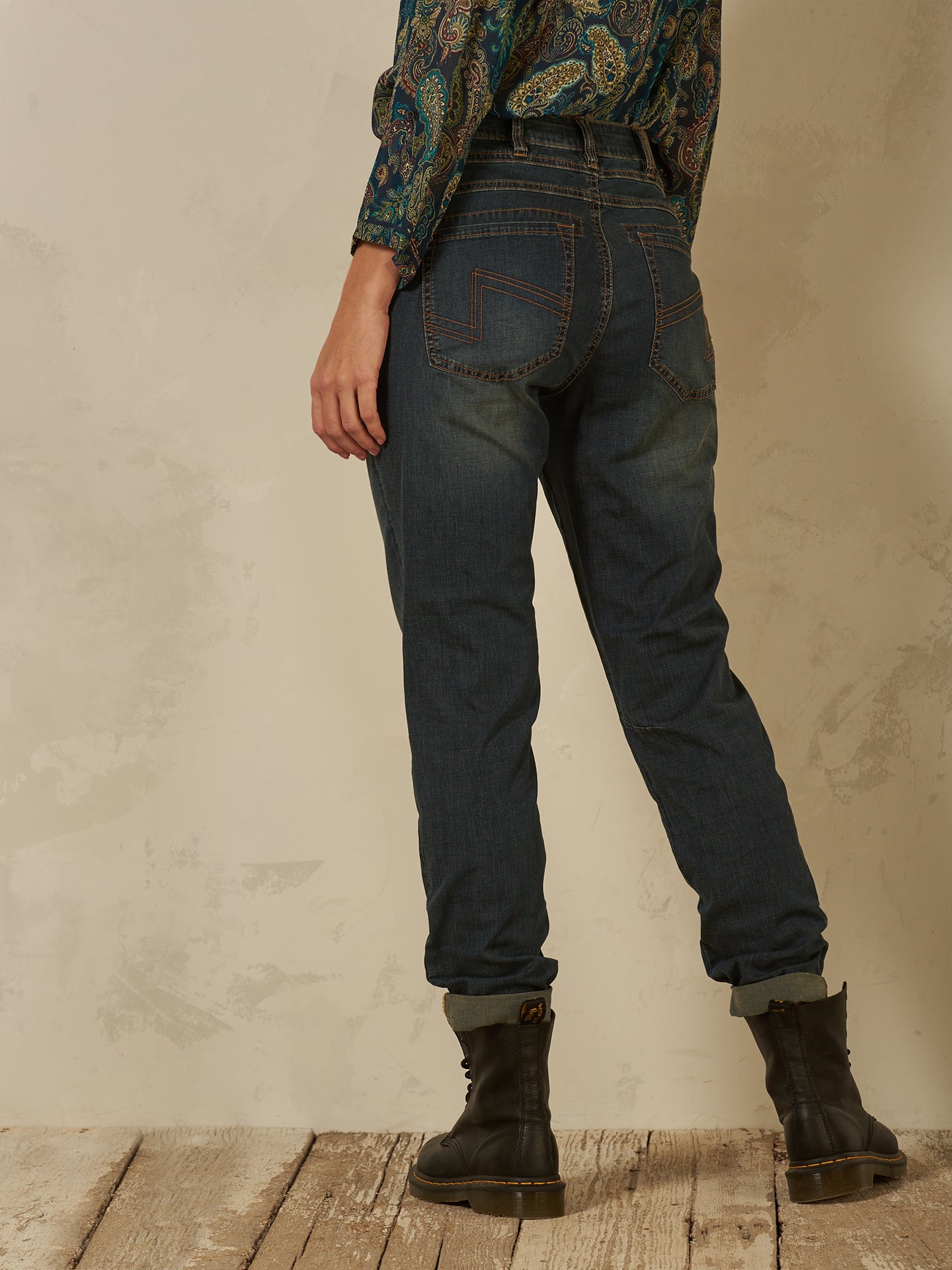Tapered pants