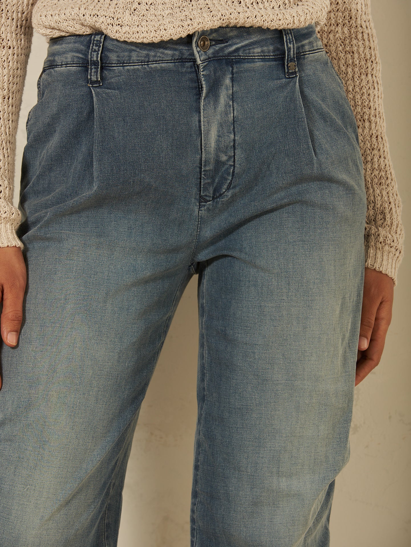 Pantaloni barrel fit