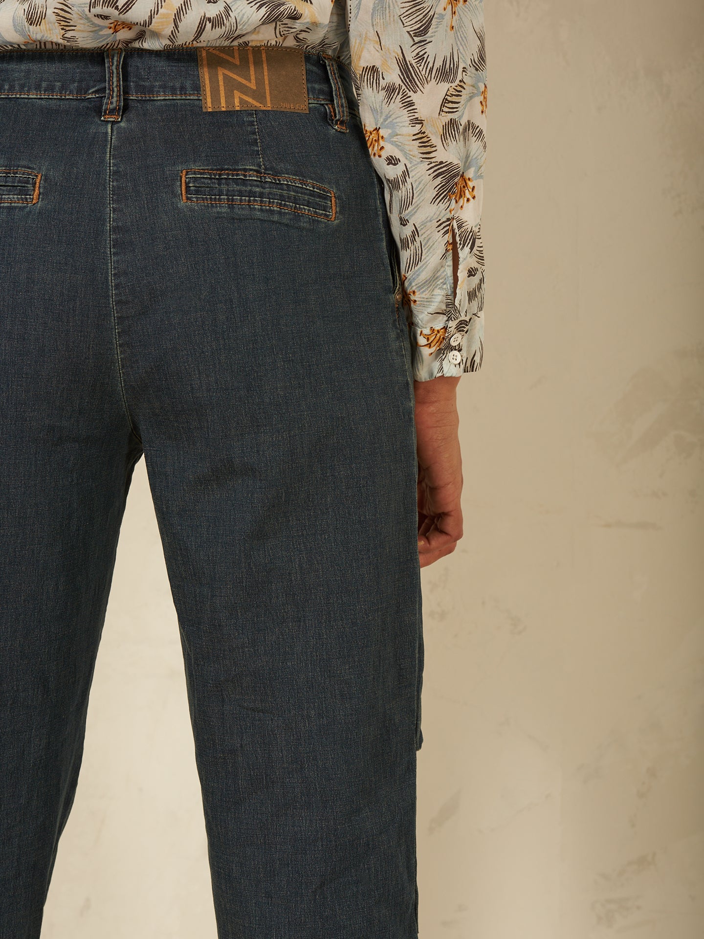 Pantaloni barrel fit