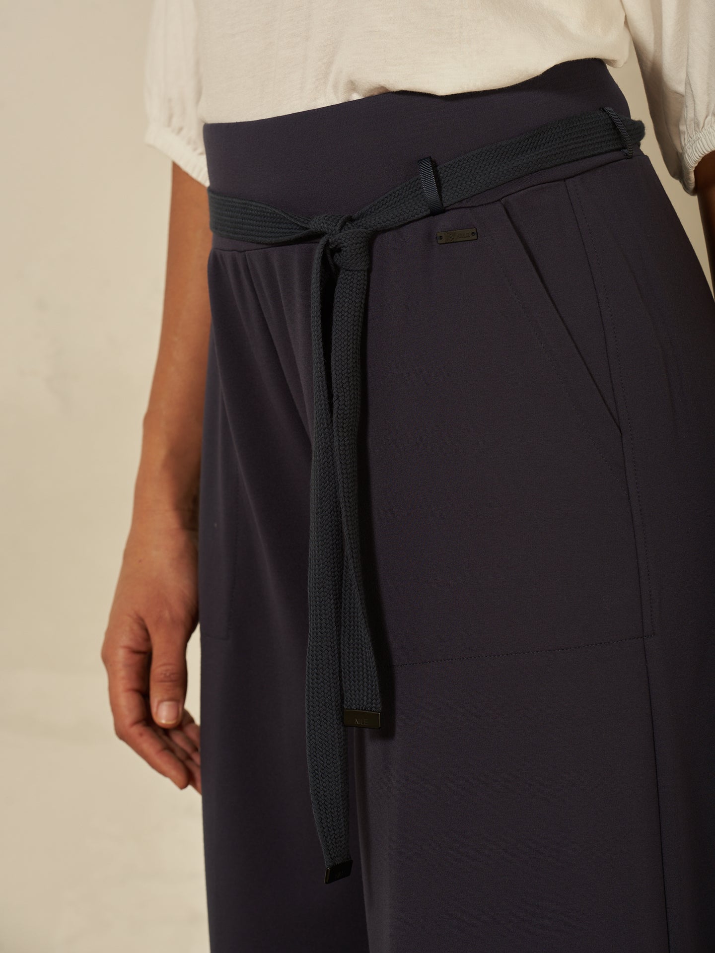 Hose Wide